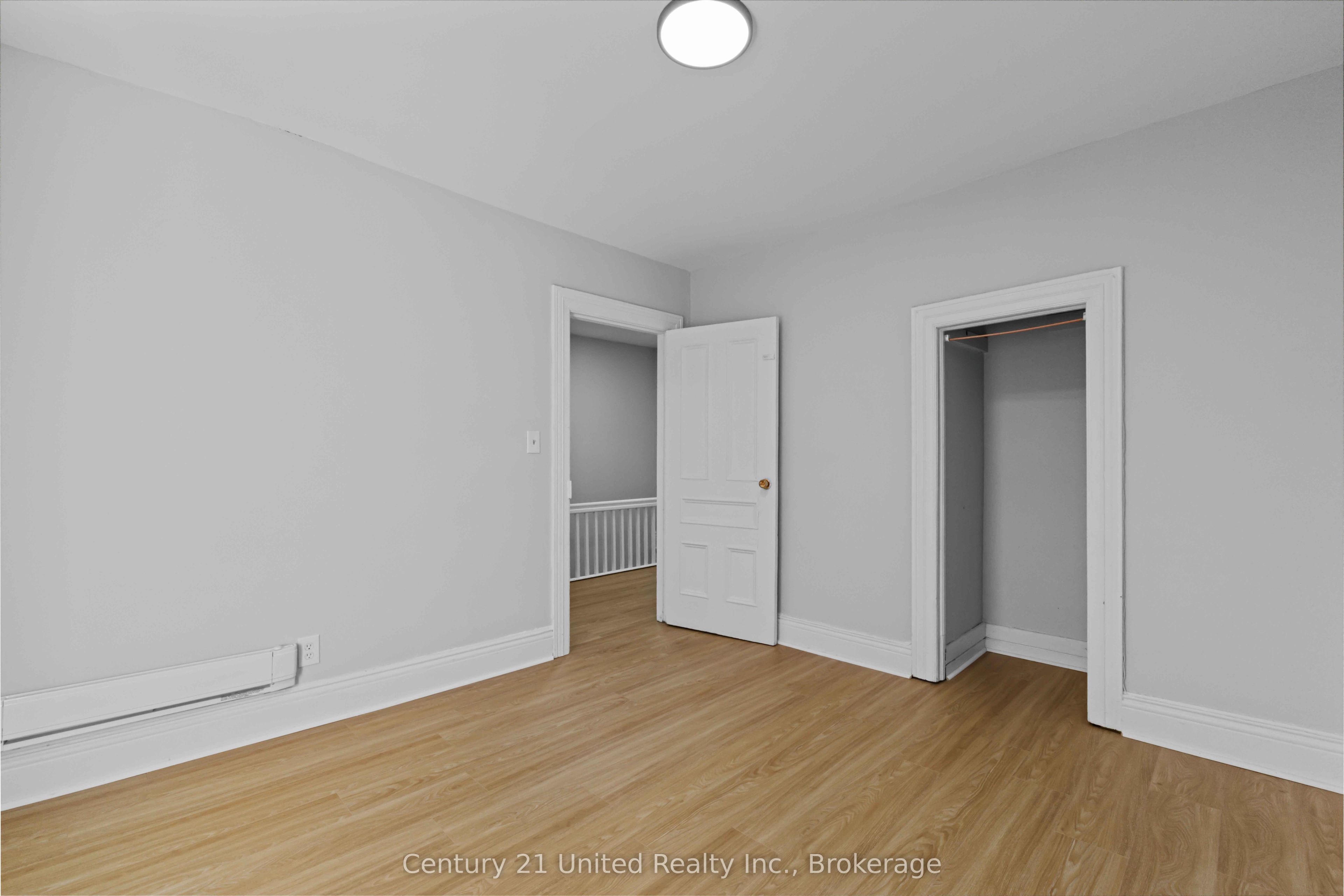 436 George Street S Property Photo 19