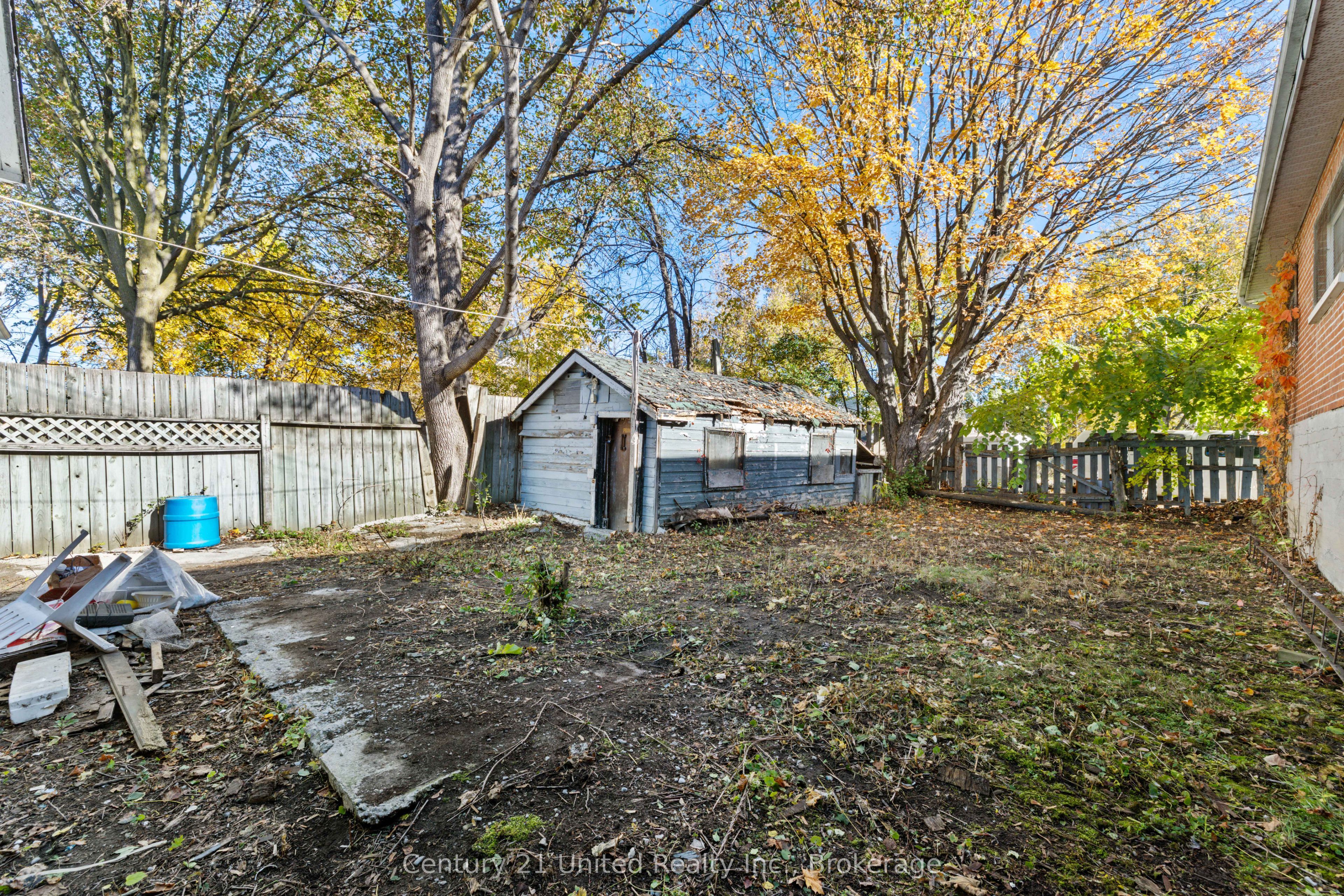 436 George Street S Property Photo 26