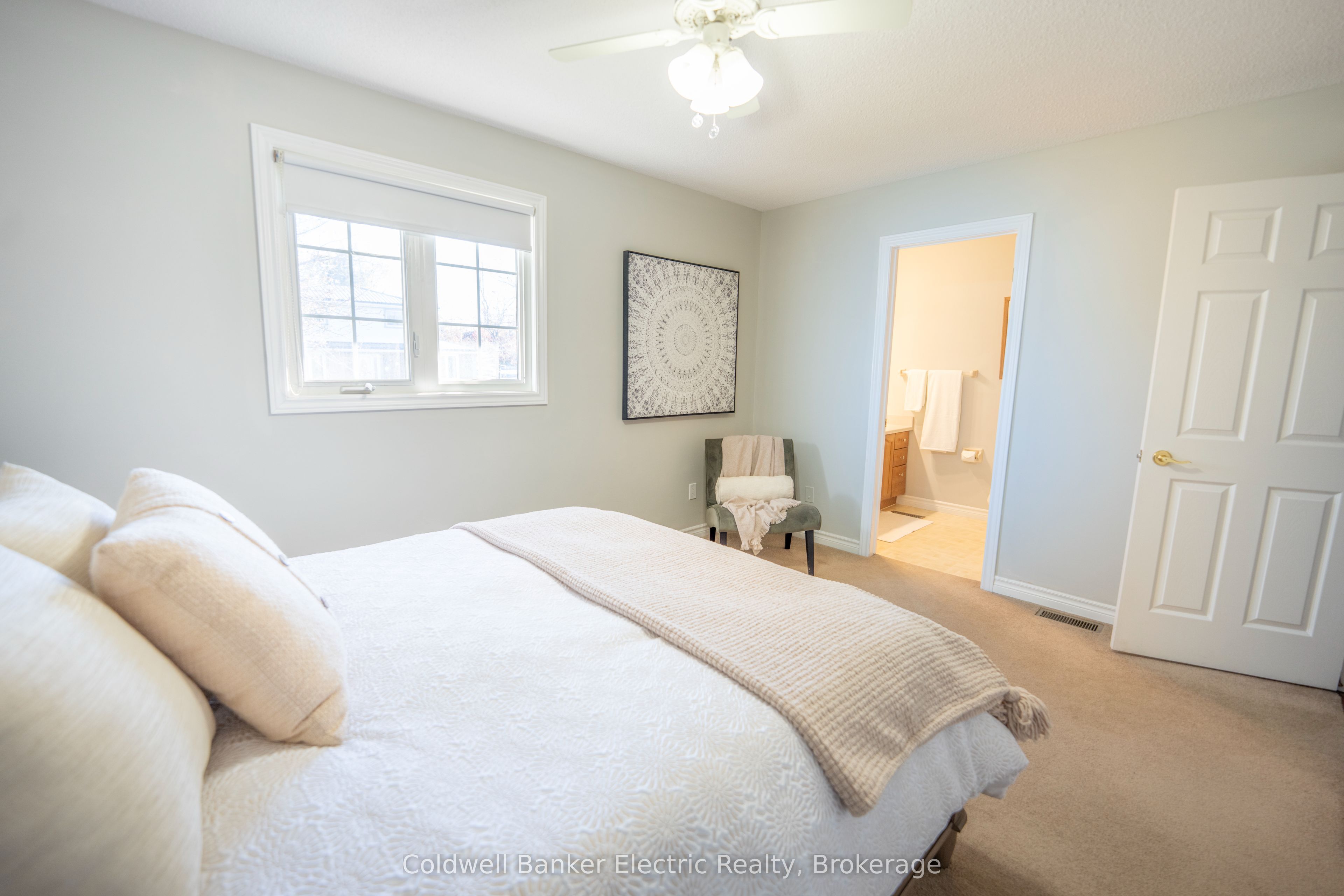 958 Smithside Court Property Photo 14