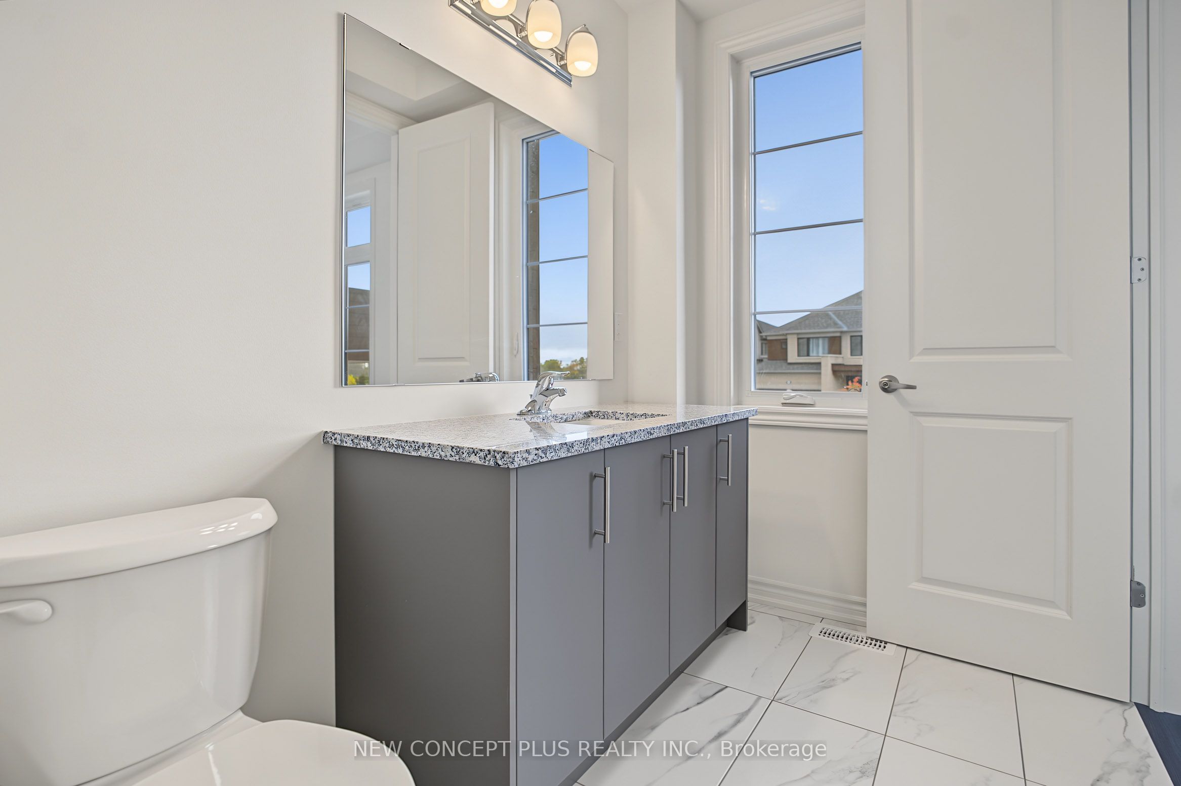 997 Trailsview Avenue Property Photo 8