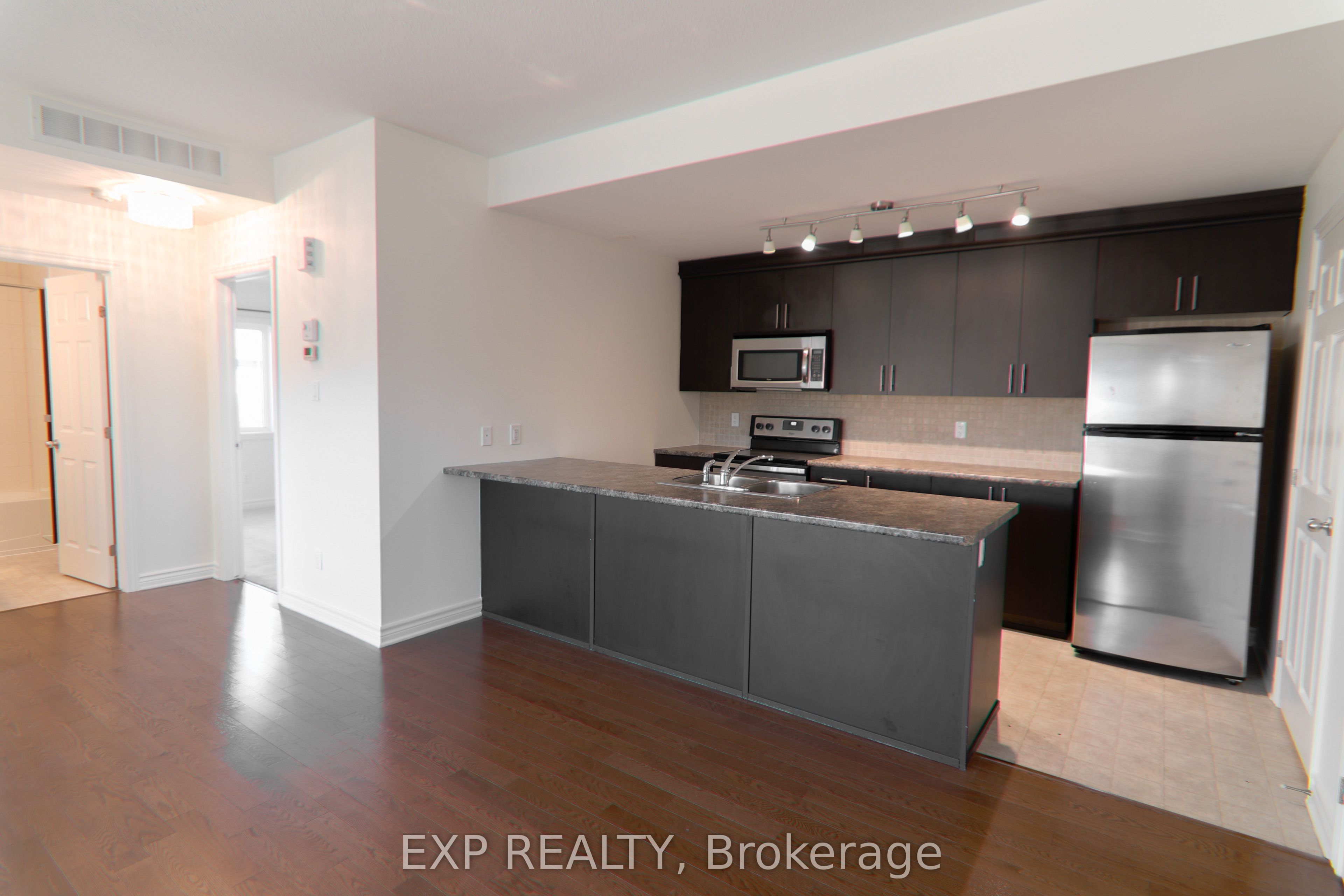 137 Harthill Way C Property Photo 2