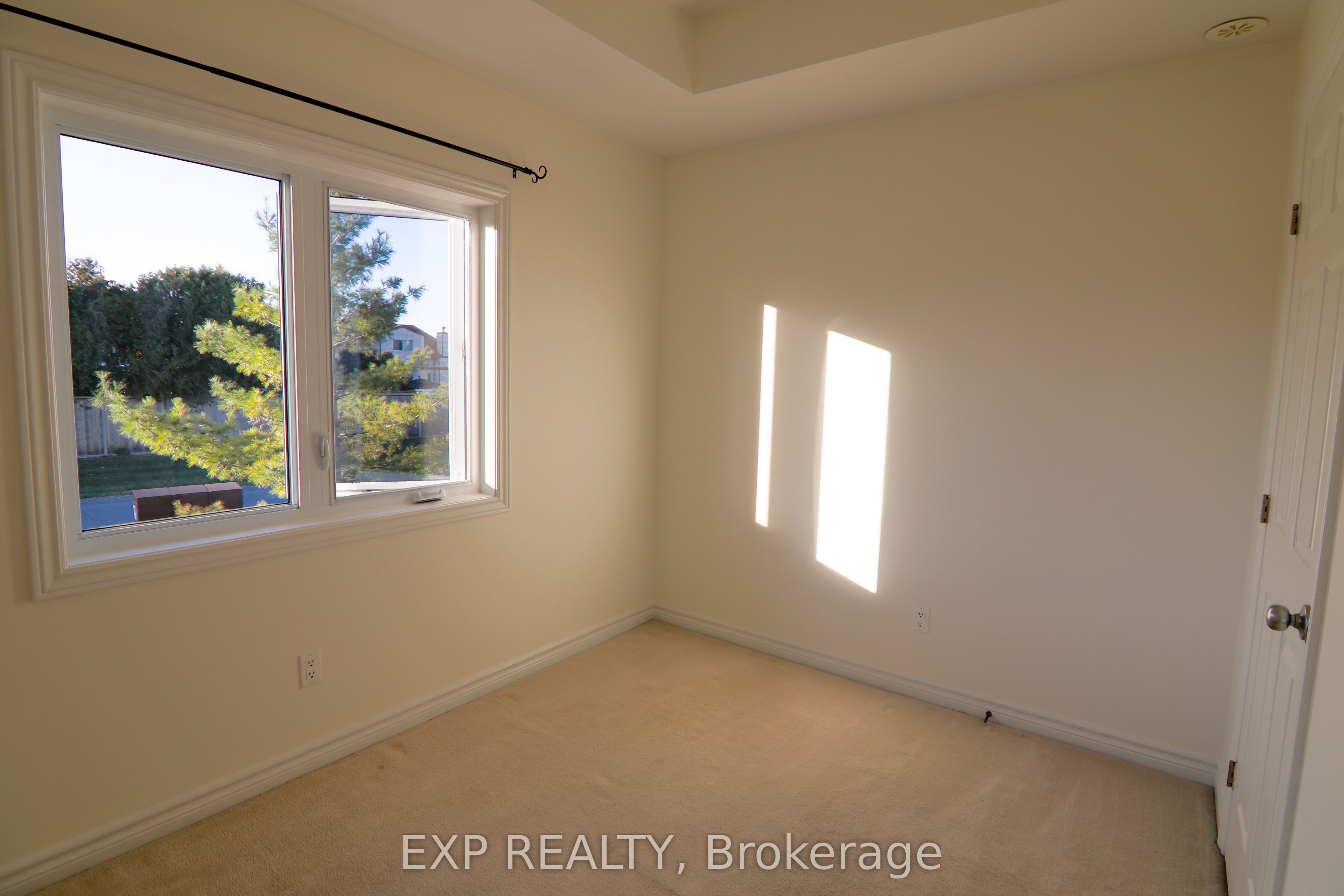 137 Harthill Way C Property Photo 10
