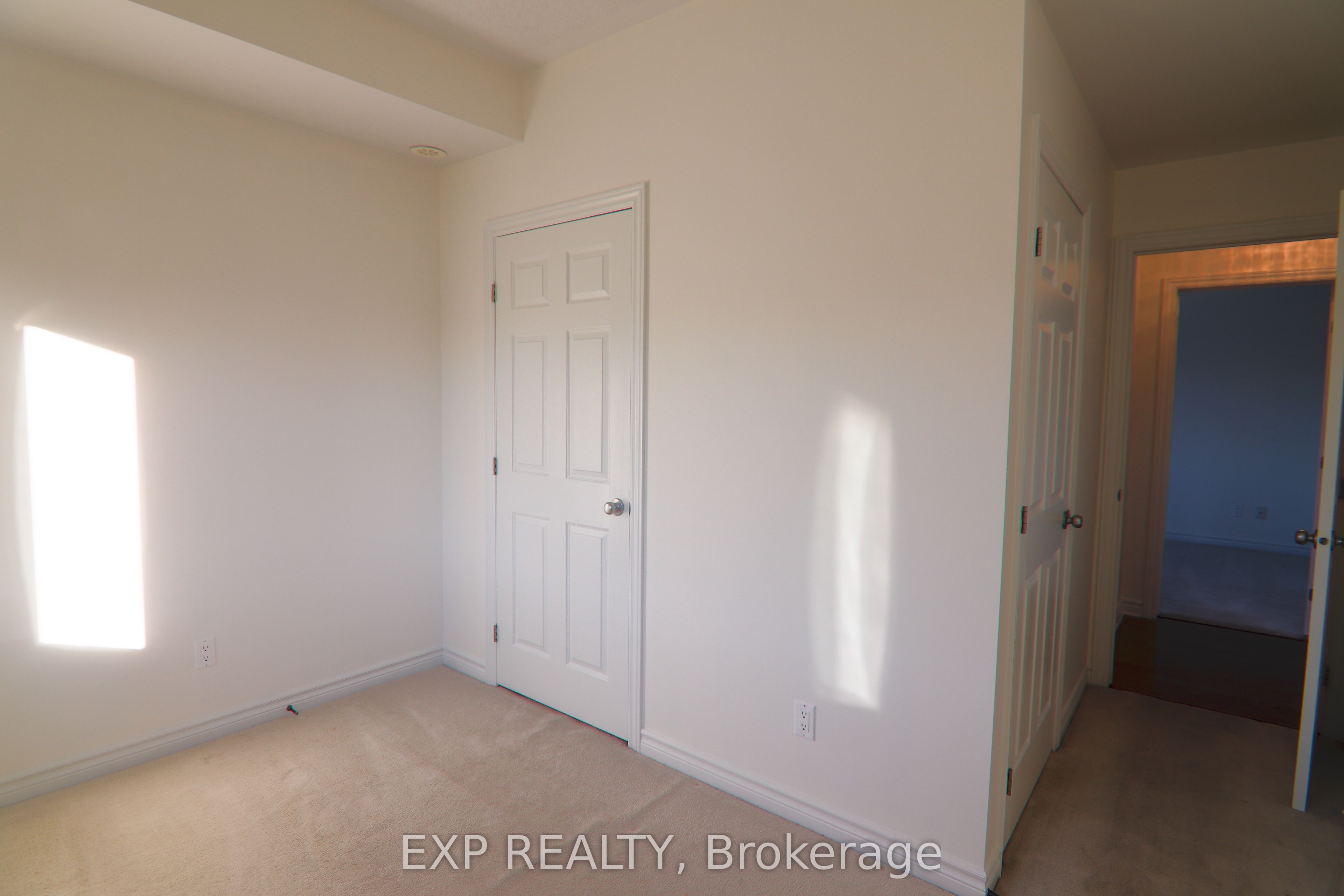 137 Harthill Way C Property Photo 11
