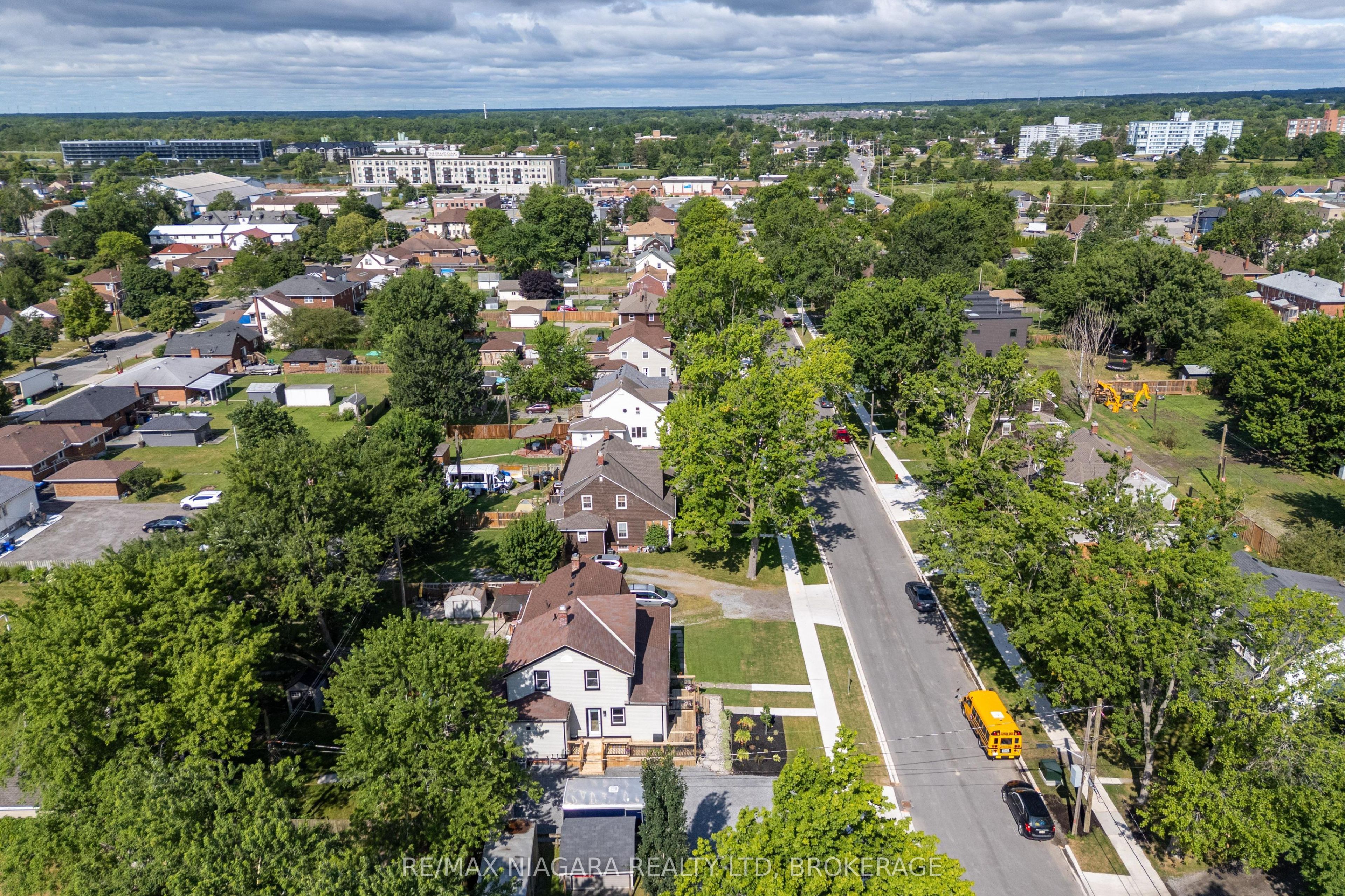 93 First Street Property Photo 27