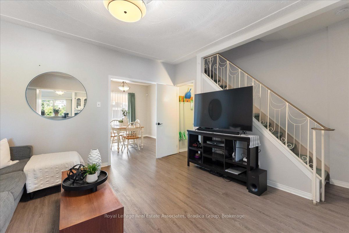 79 Case Street Property Photo 8