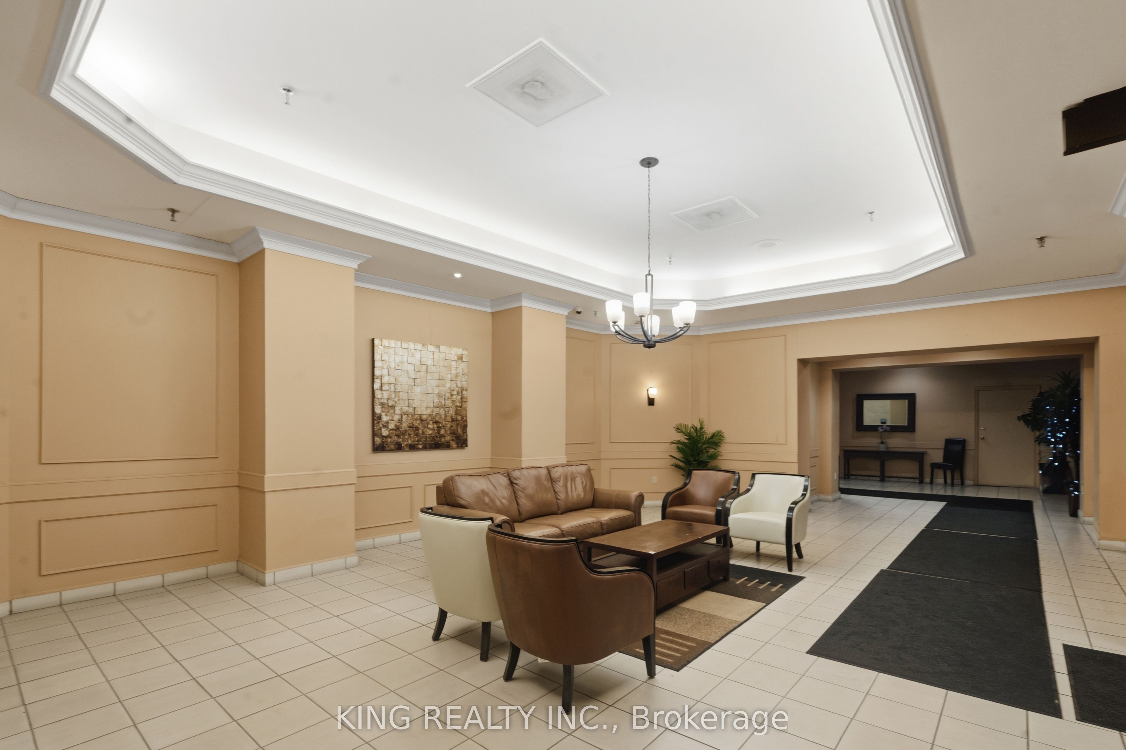 389 Dundas Street 701 Property Photo 4