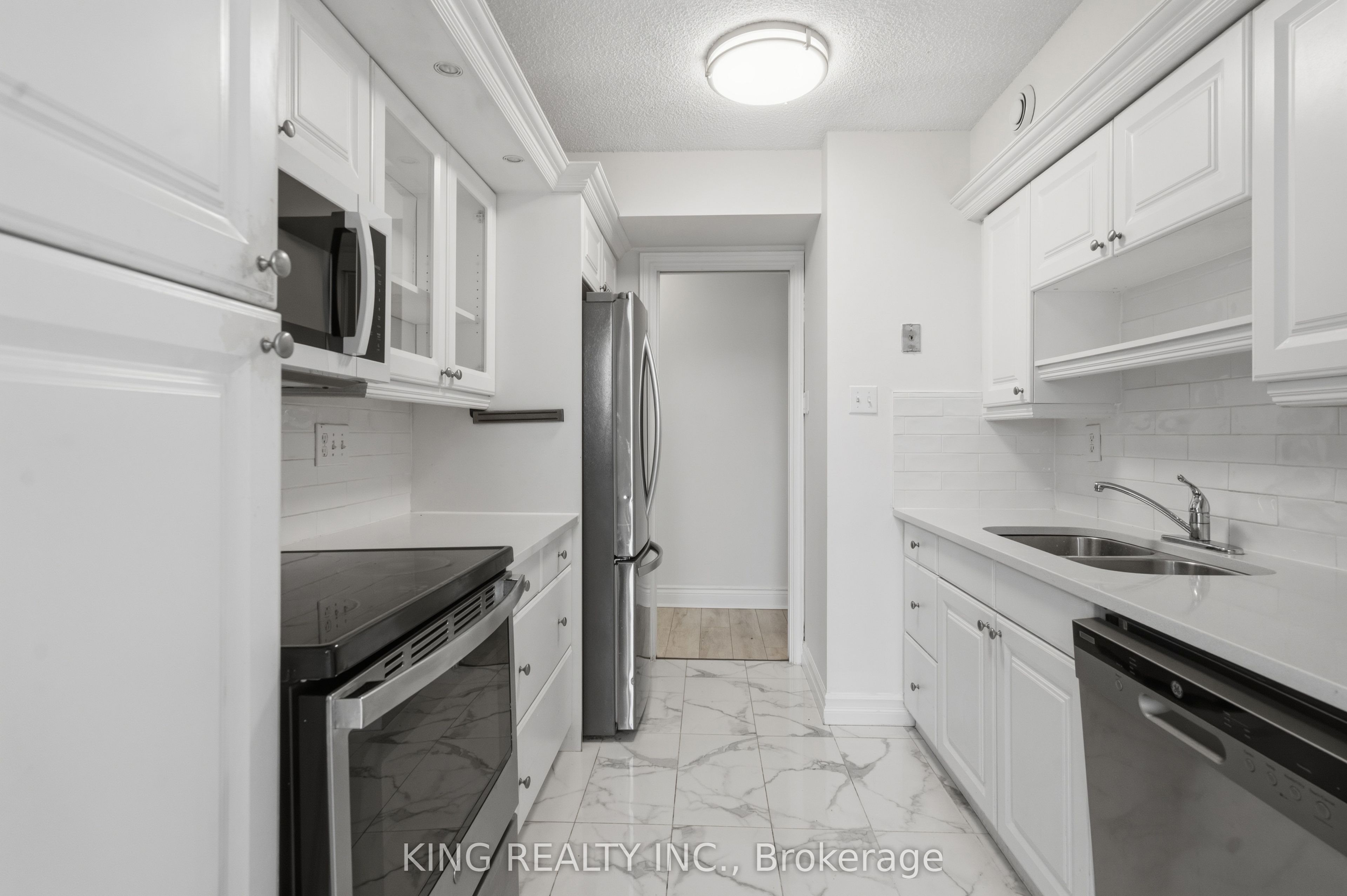 389 Dundas Street 701 Property Photo 16