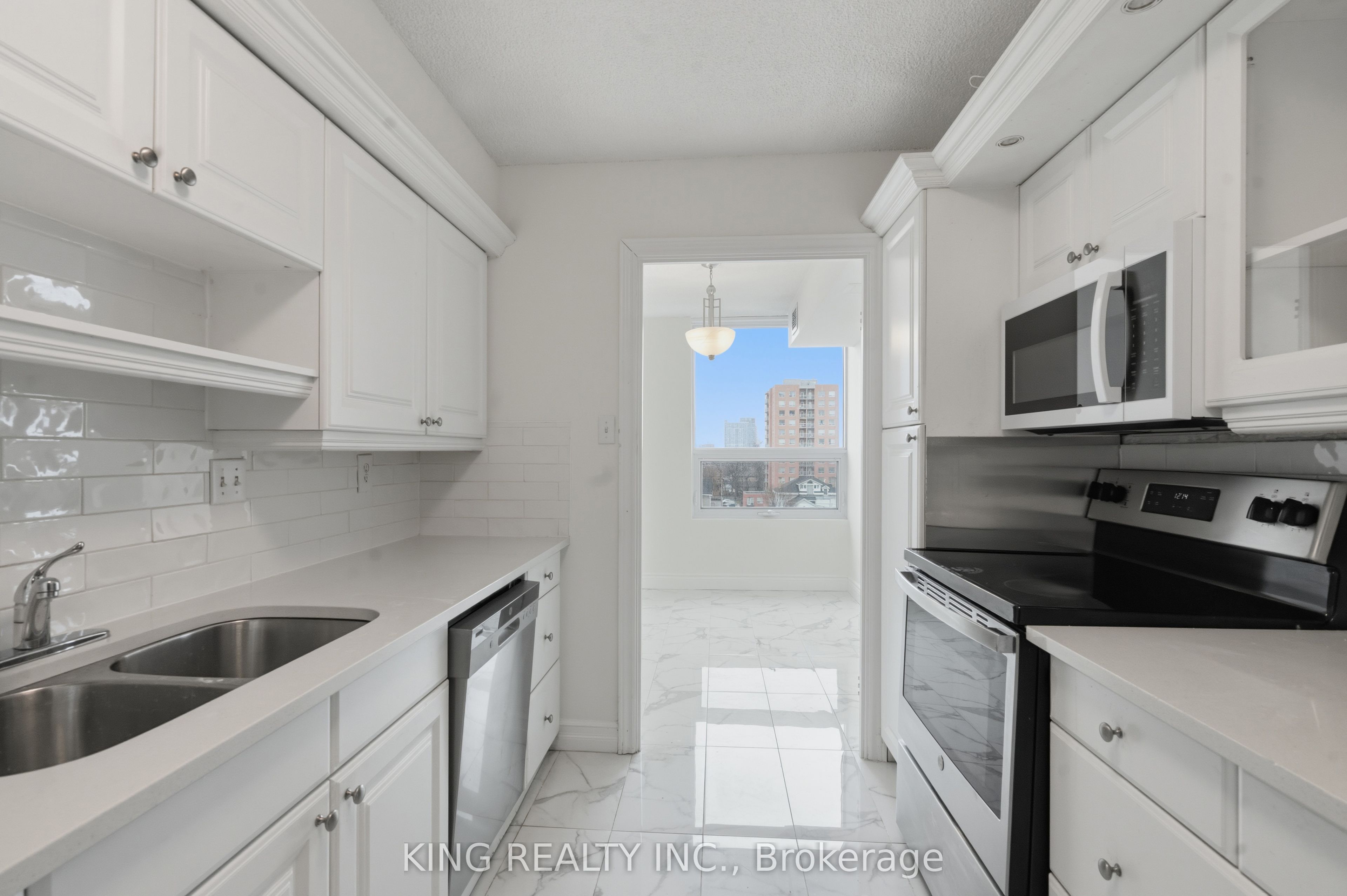 389 Dundas Street 701 Property Photo 19