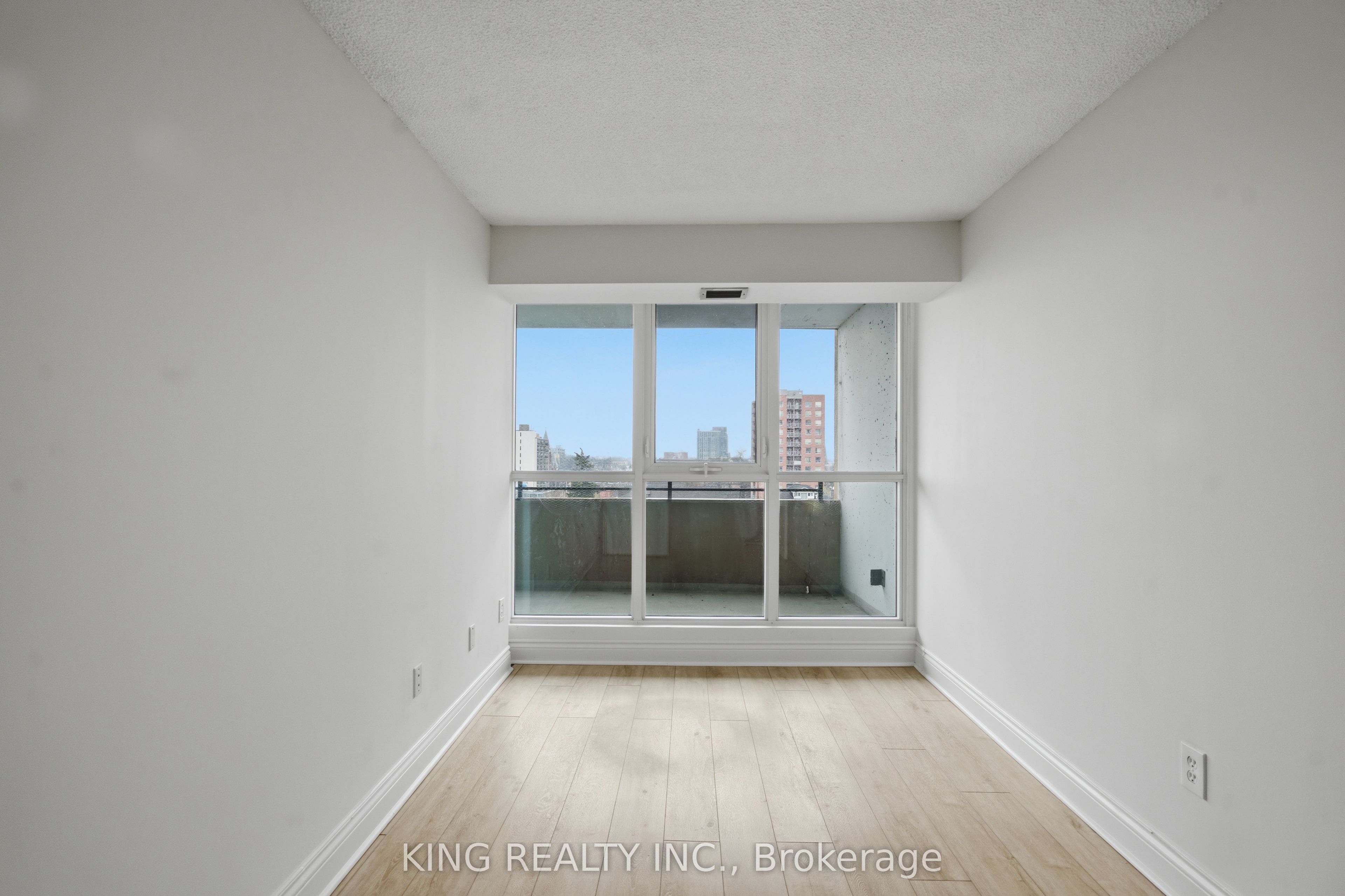 389 Dundas Street 701 Property Photo 26