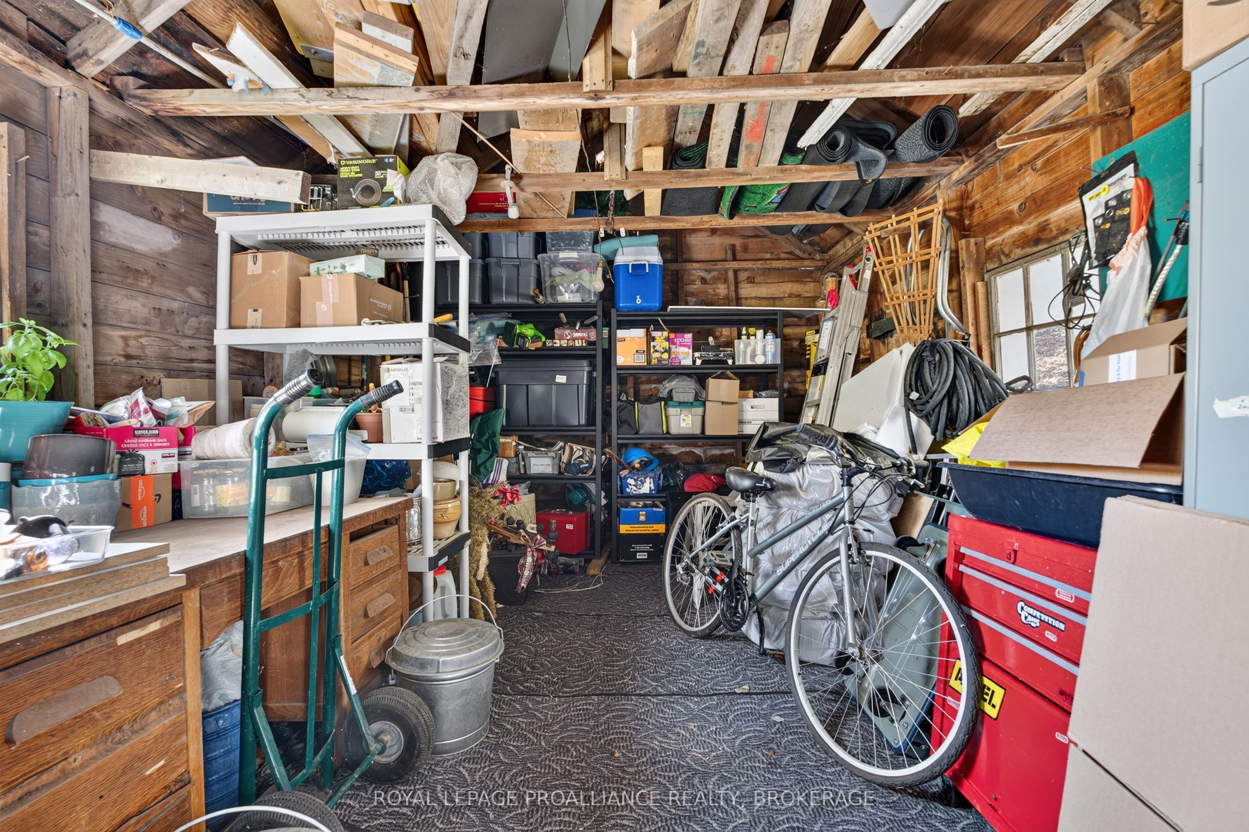 548 Division Street Property Photo 28