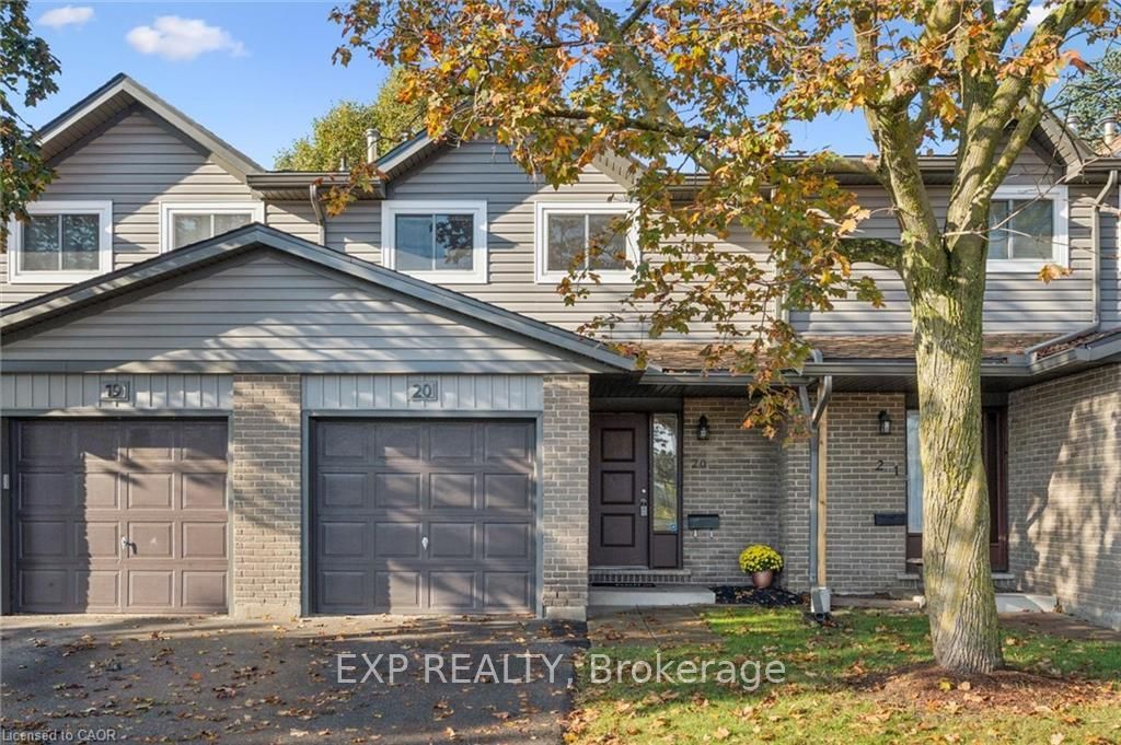46 Cedarwoods Crescent 20 Property Photo 1