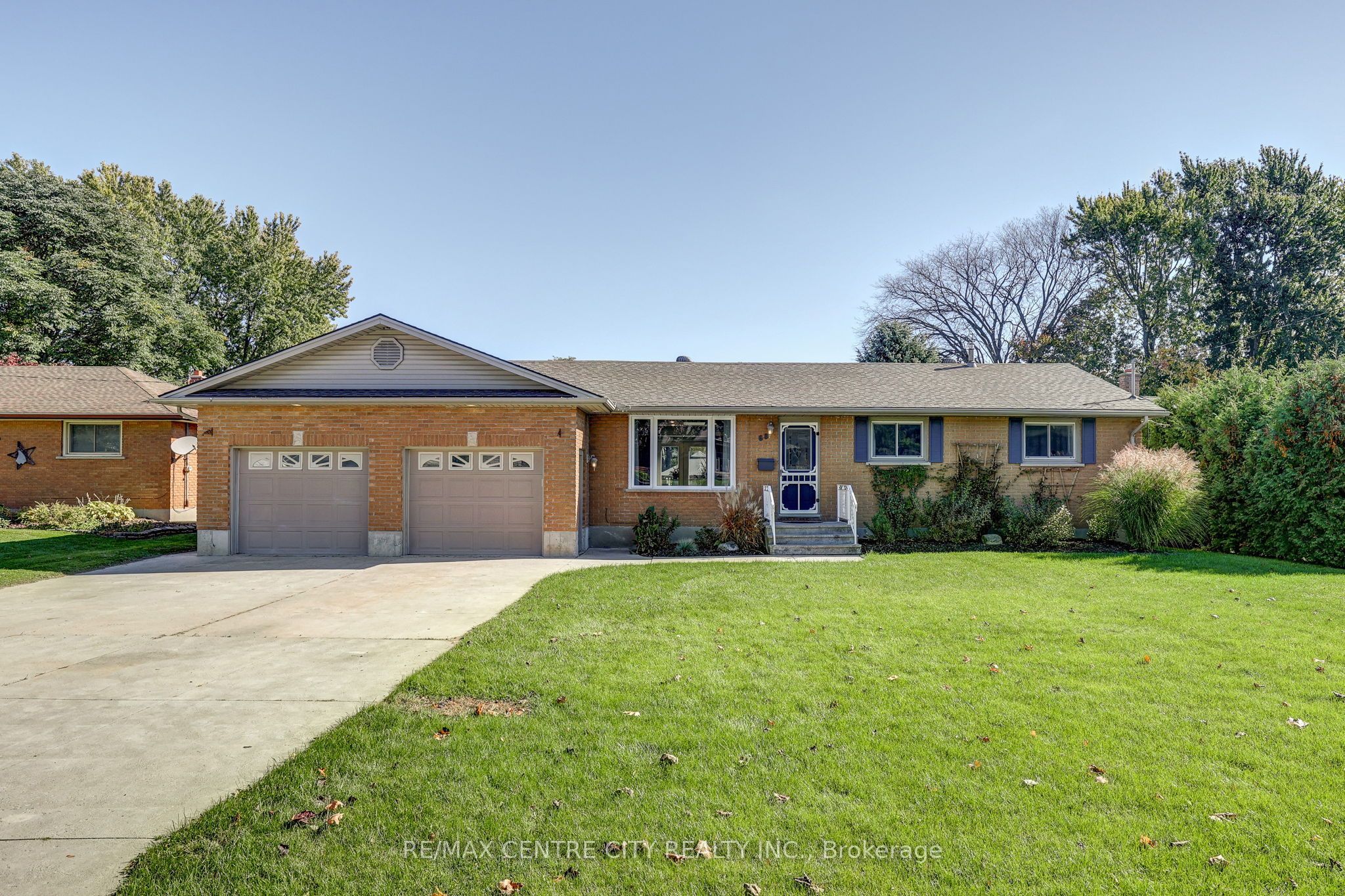 68 Lois Avenue Property Photo 1
