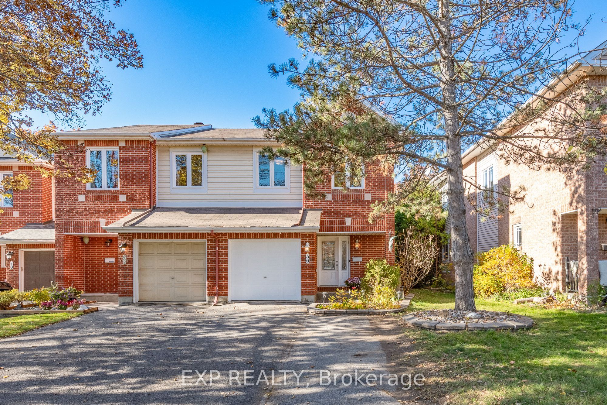 36 Meadowbreeze Drive Property Photo 2