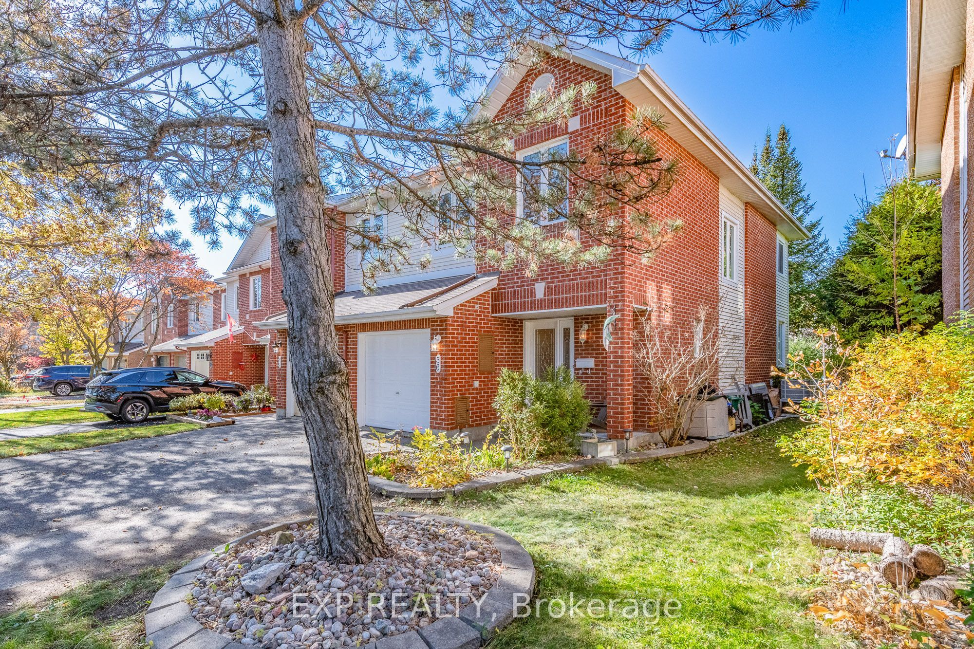 36 Meadowbreeze Drive Property Photo 3