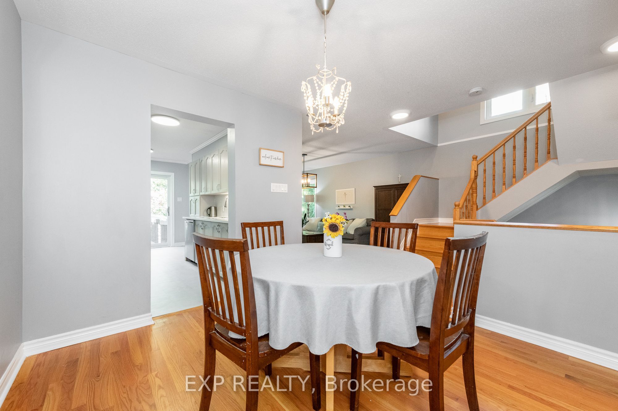 36 Meadowbreeze Drive Property Photo 11
