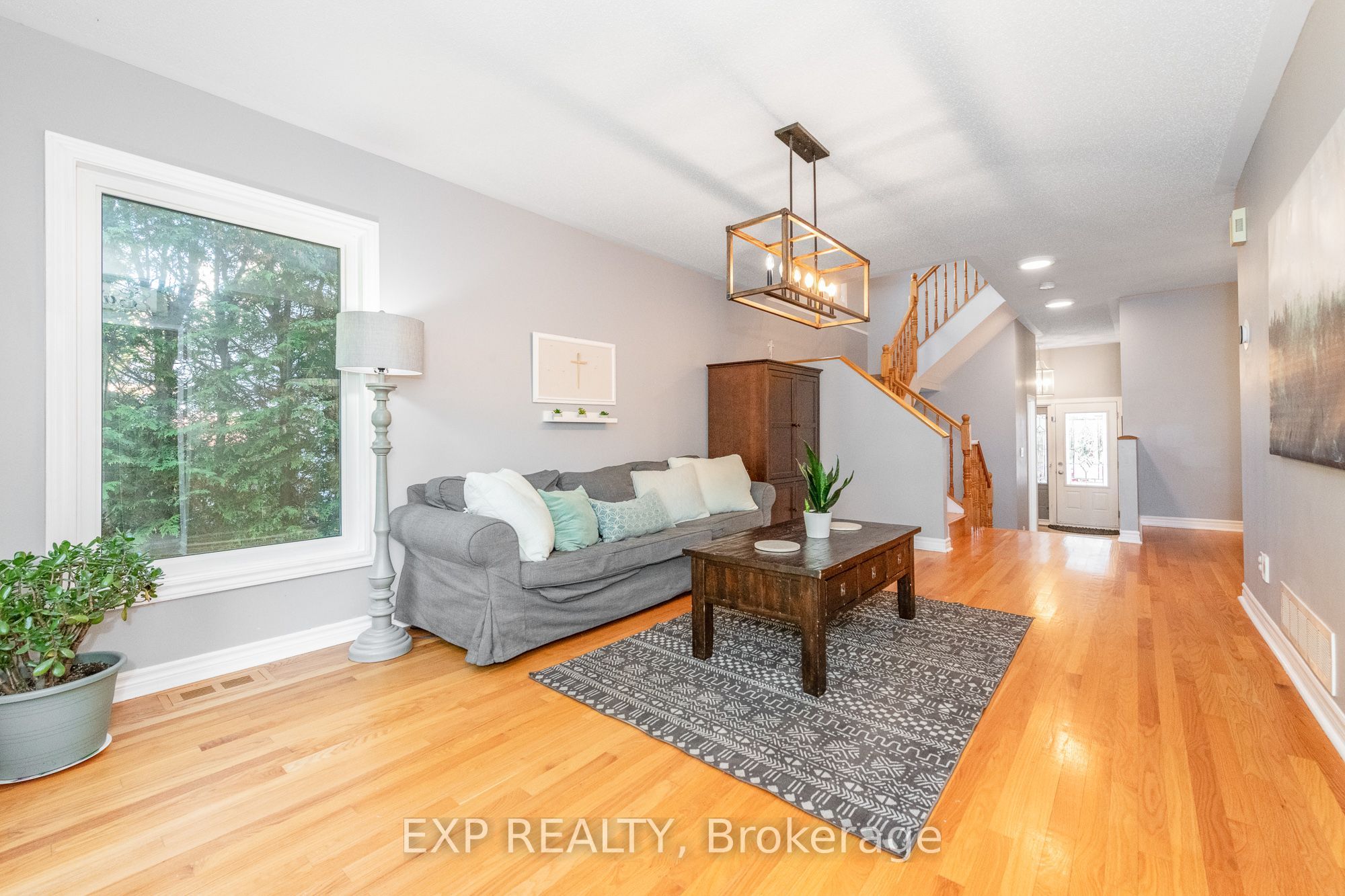 36 Meadowbreeze Drive Property Photo 14