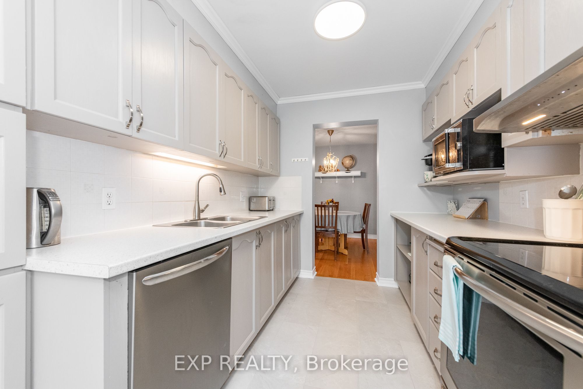 36 Meadowbreeze Drive Property Photo 17