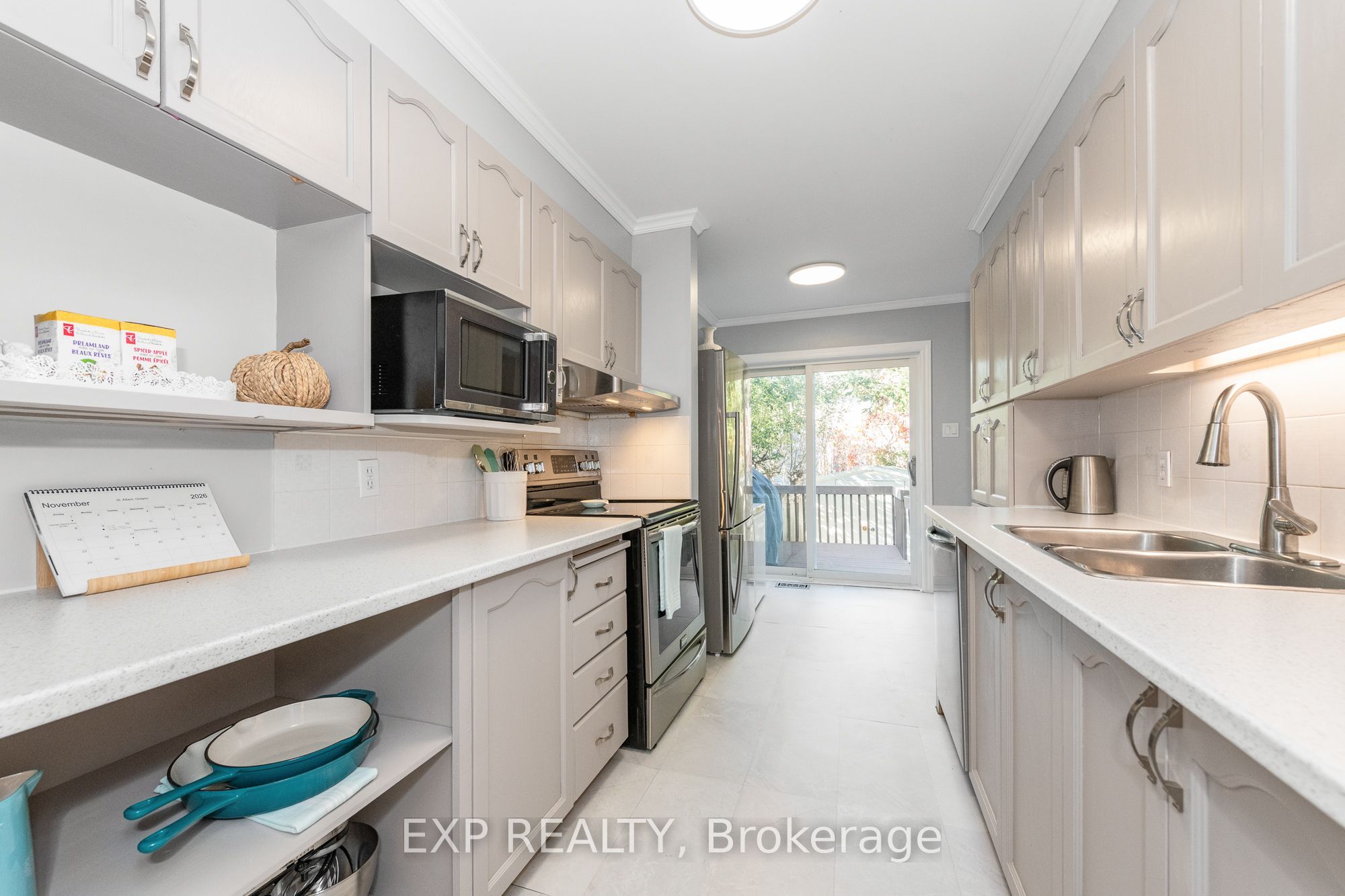 36 Meadowbreeze Drive Property Photo 18