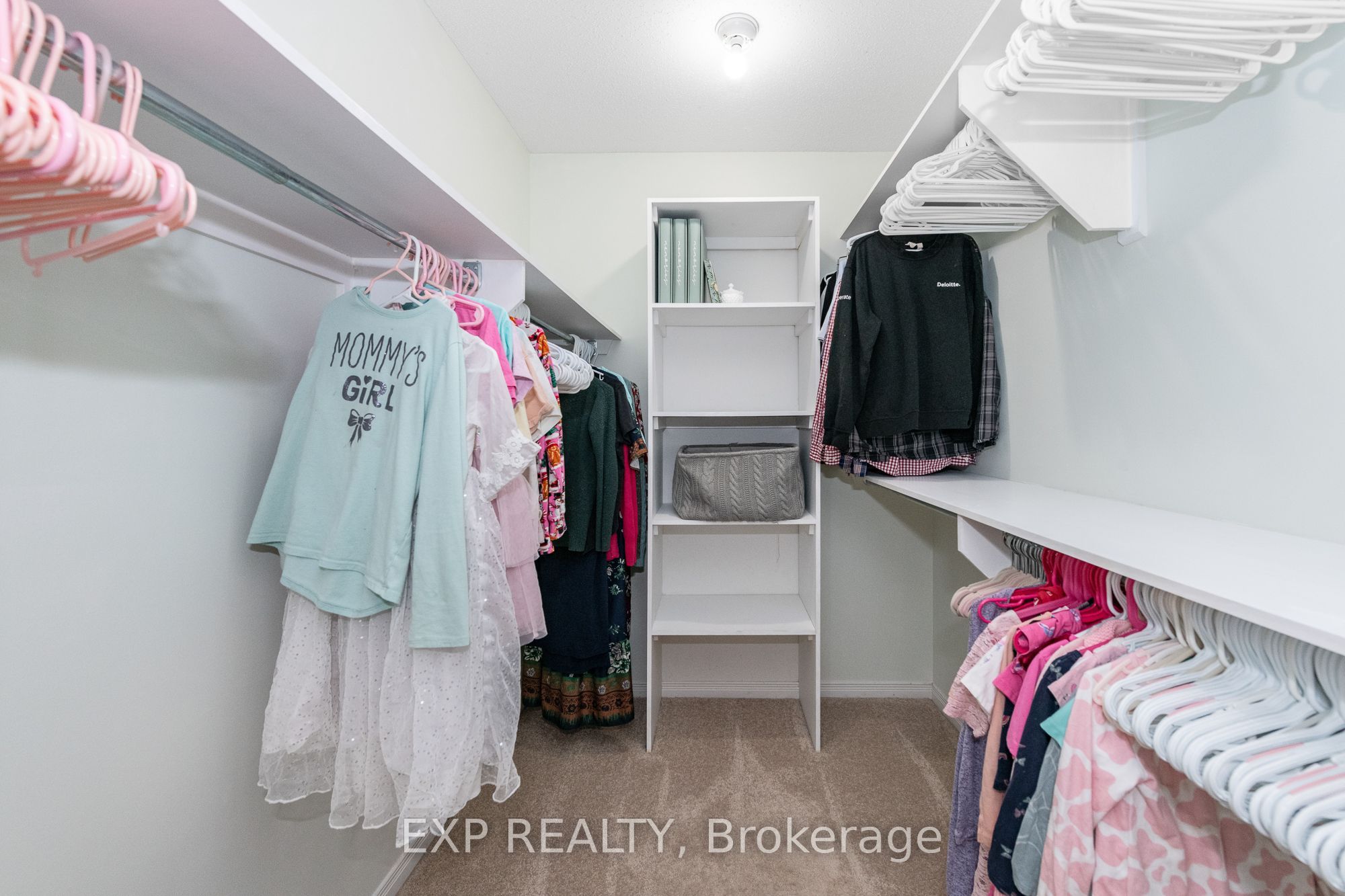 36 Meadowbreeze Drive Property Photo 25