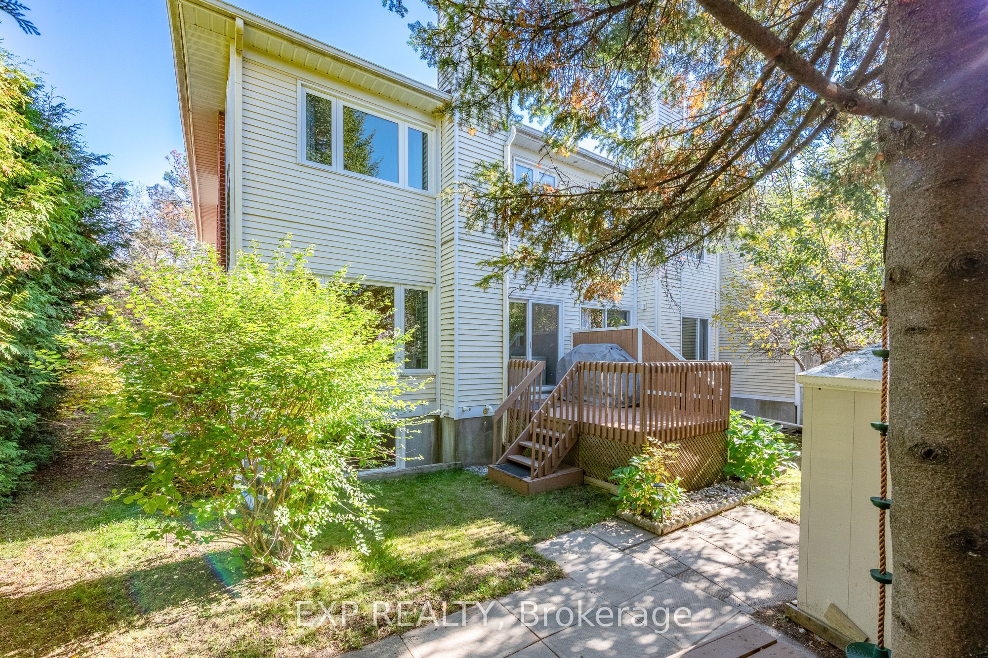 36 Meadowbreeze Drive Property Photo 42