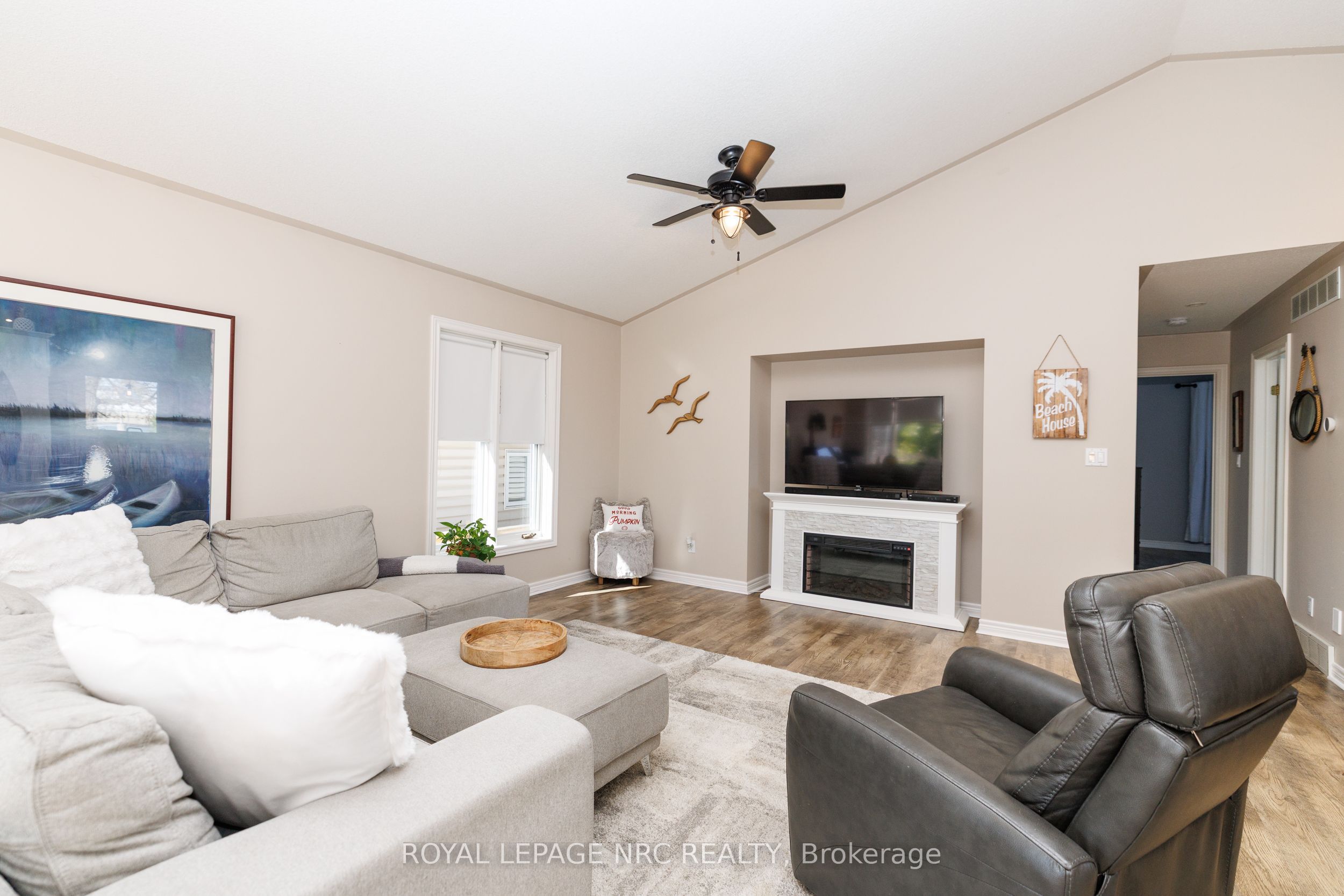 1 Bahama Bay Property Photo 9