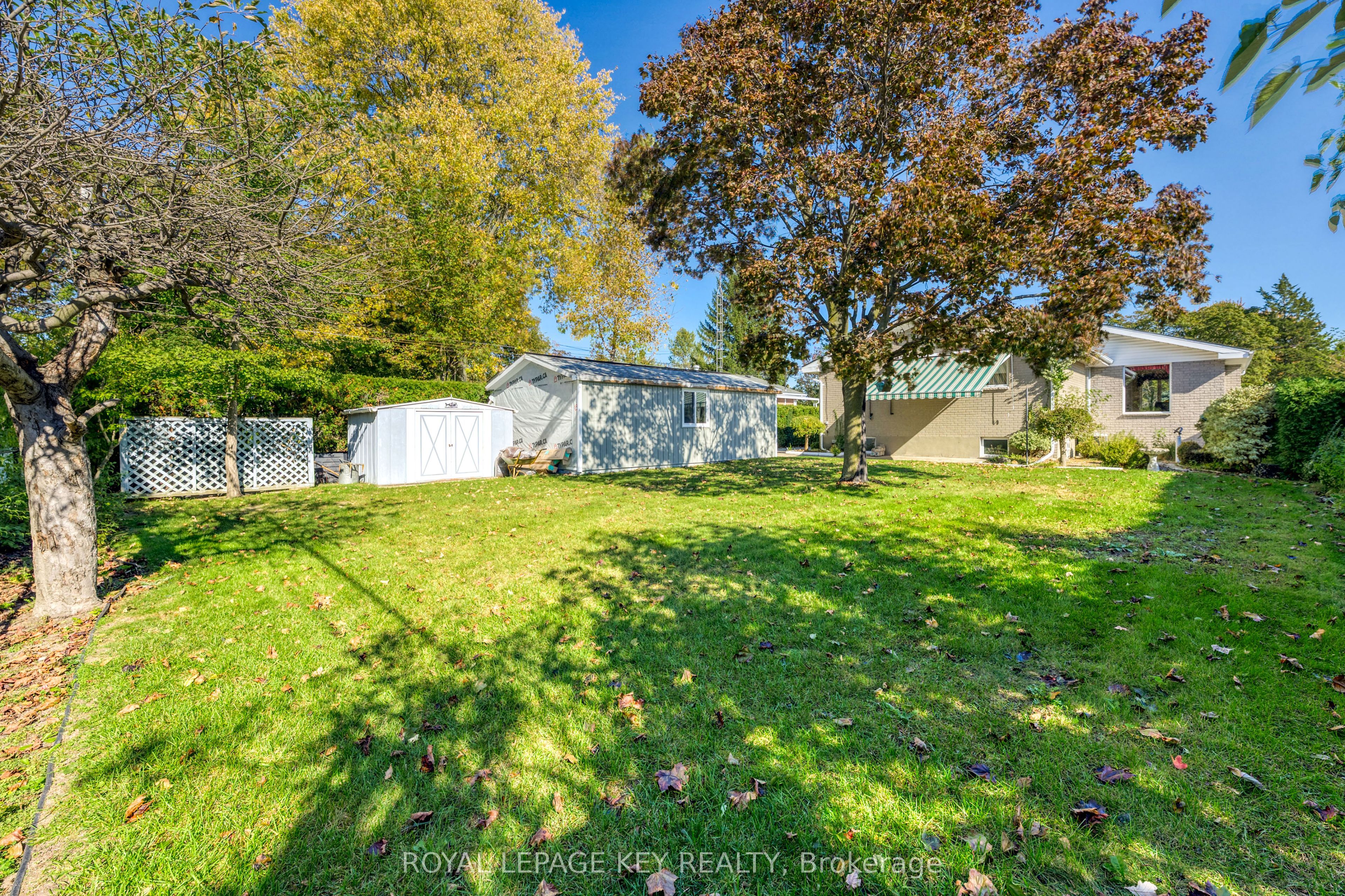 997 Hollands Avenue Property Photo 3