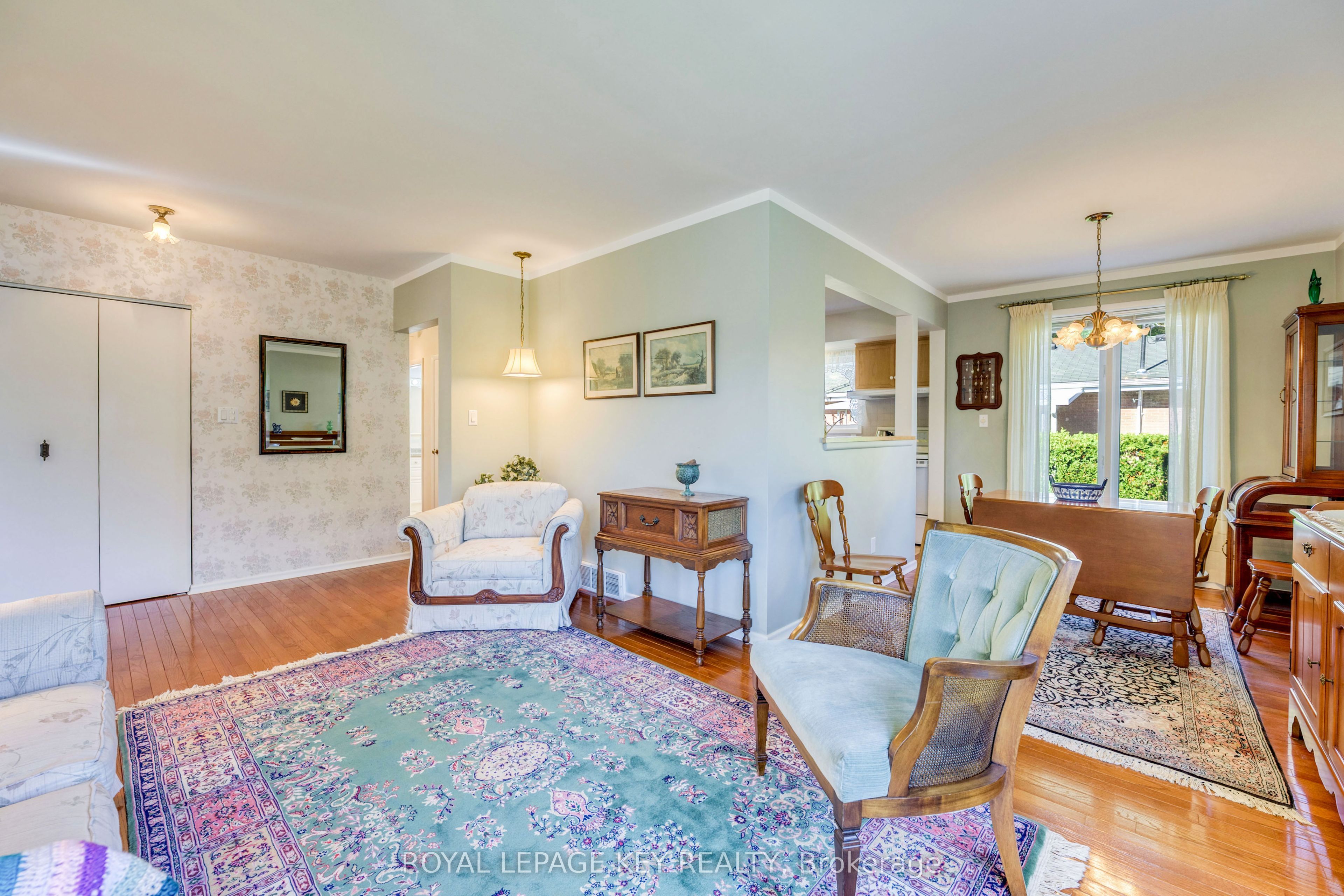 997 Hollands Avenue Property Photo 12