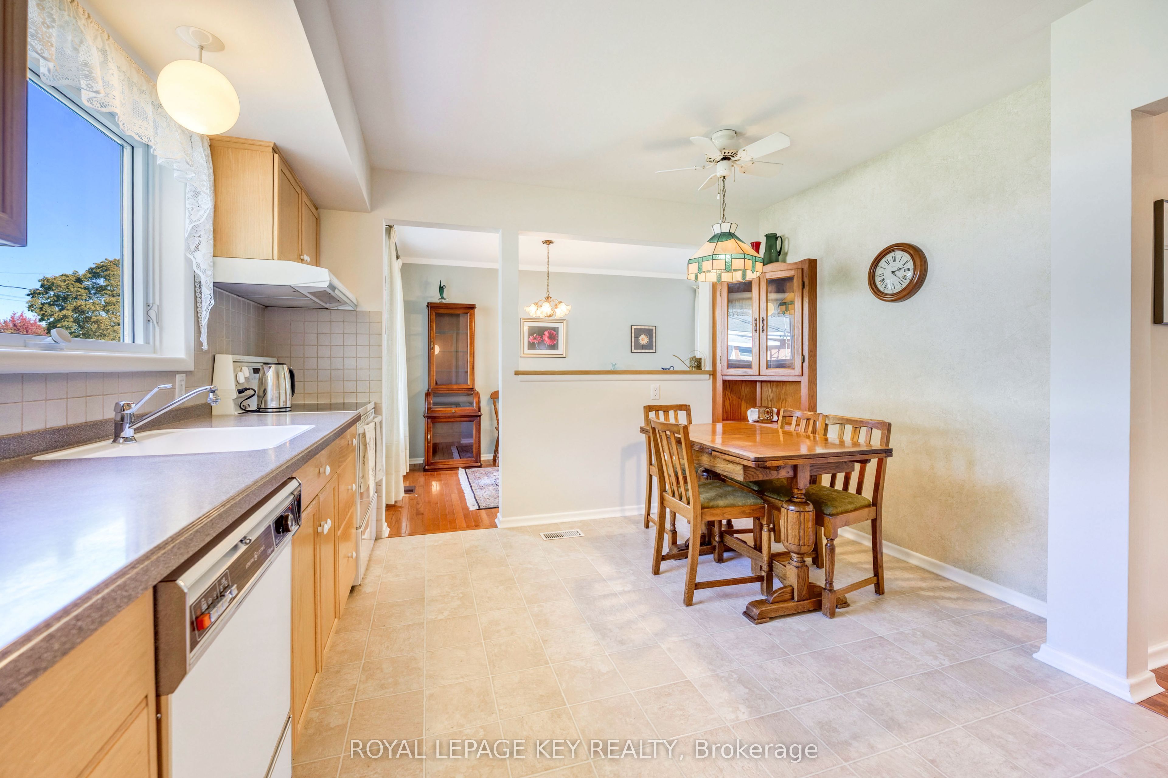 997 Hollands Avenue Property Photo 18