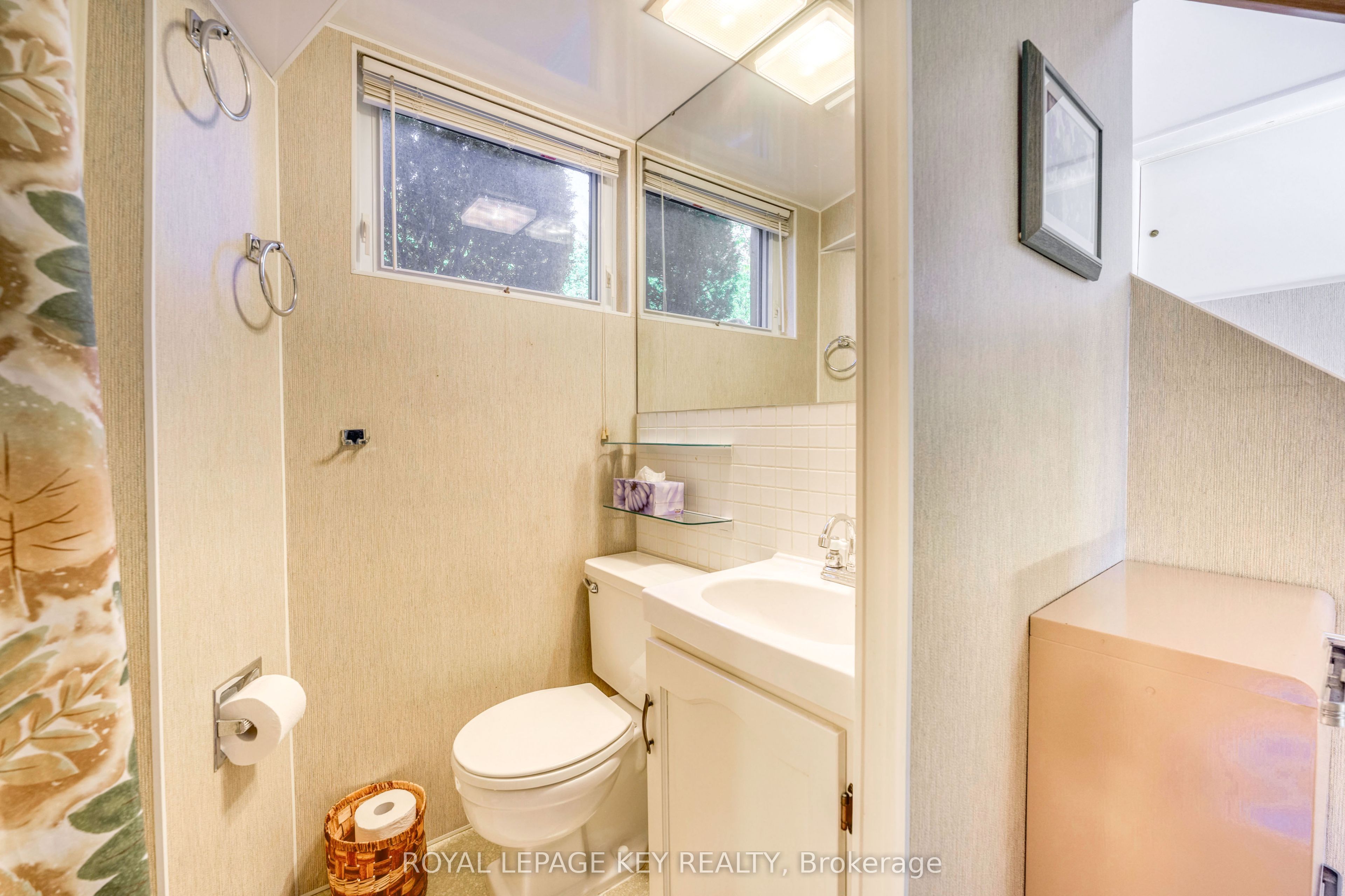 997 Hollands Avenue Property Photo 33