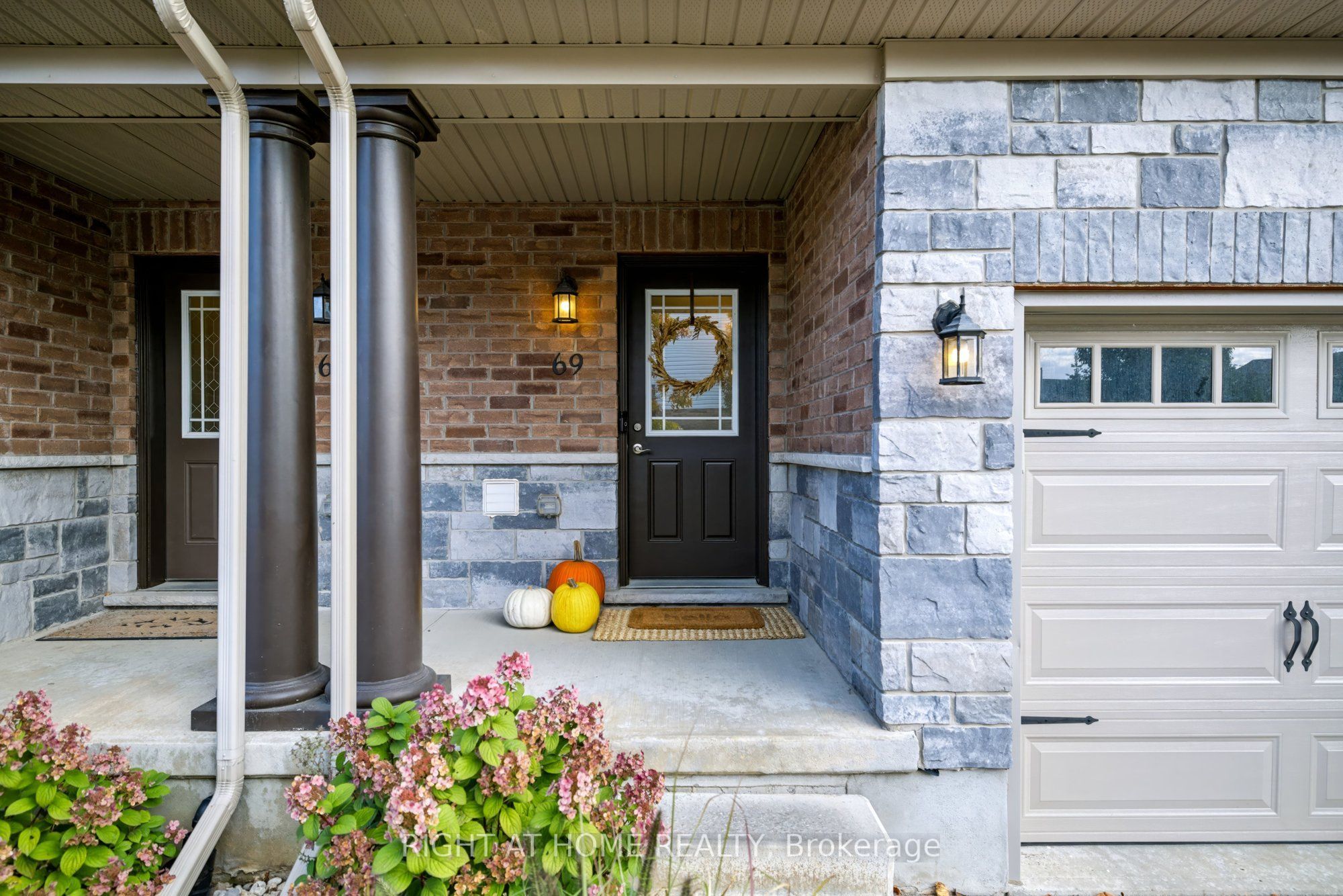 69 Westminster Crescent 69 Property Photo 2