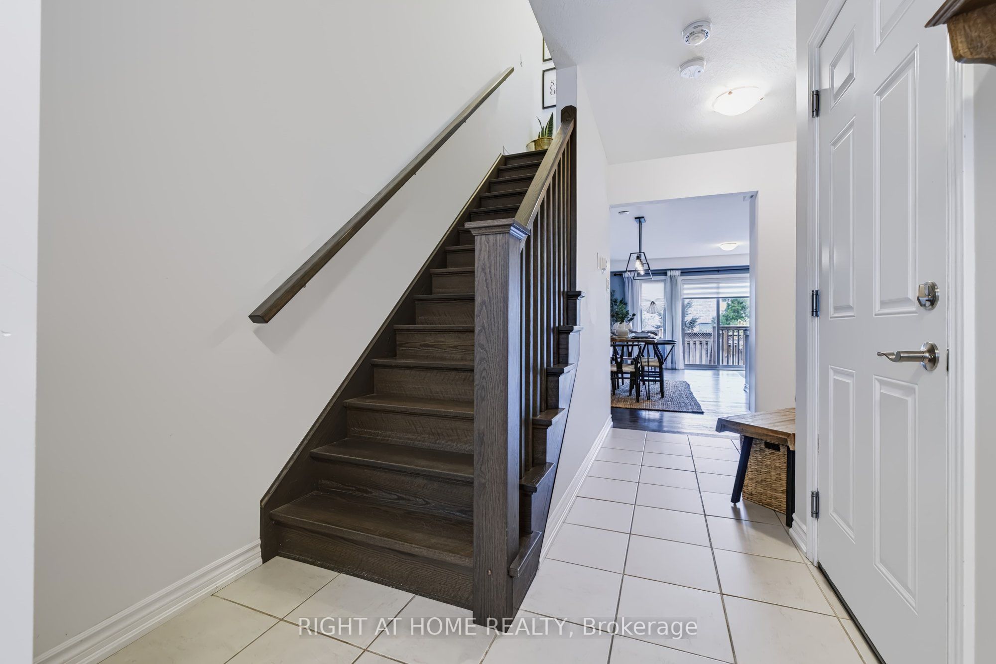 69 Westminster Crescent 69 Property Photo 4