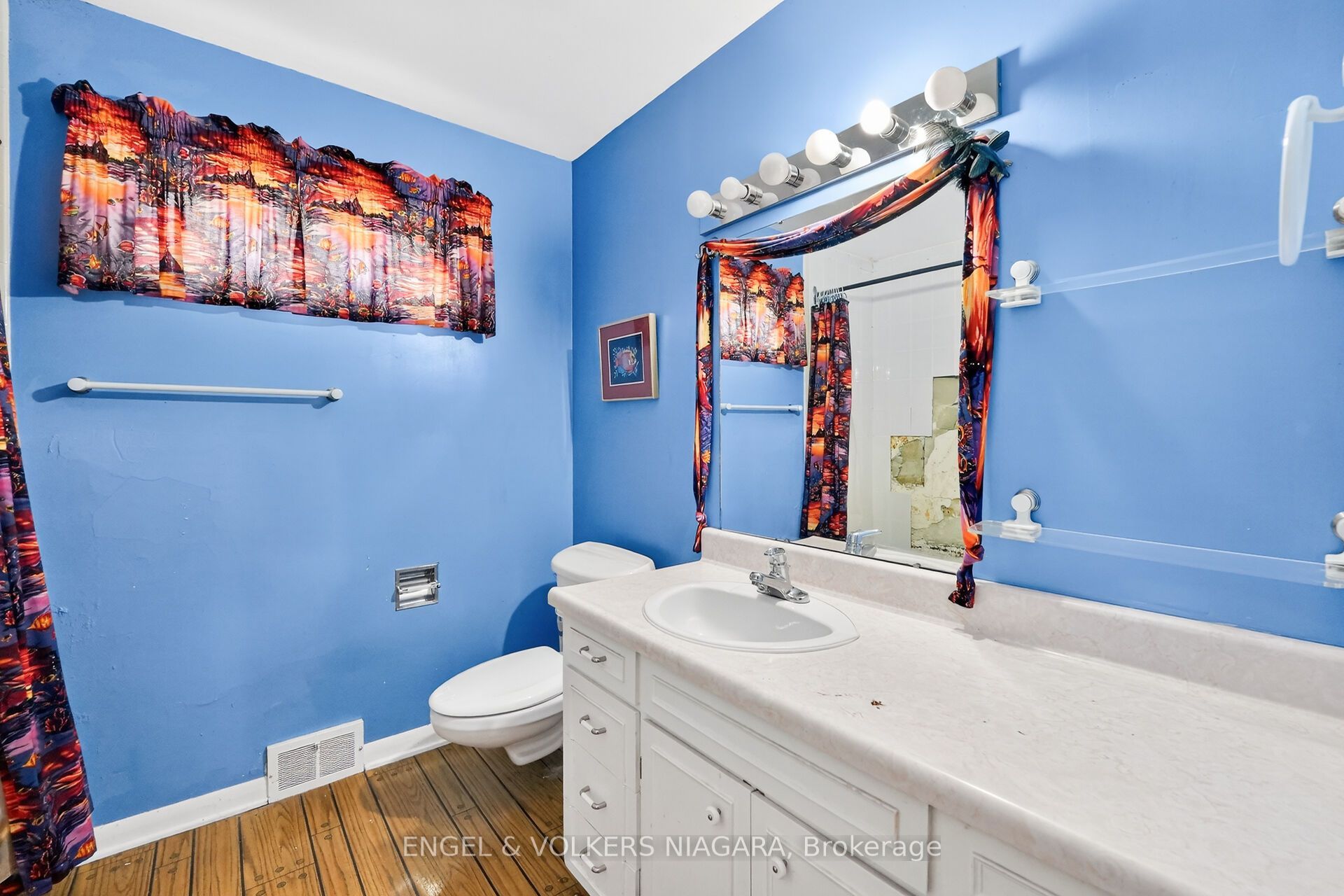41 Park Road S Property Photo 23