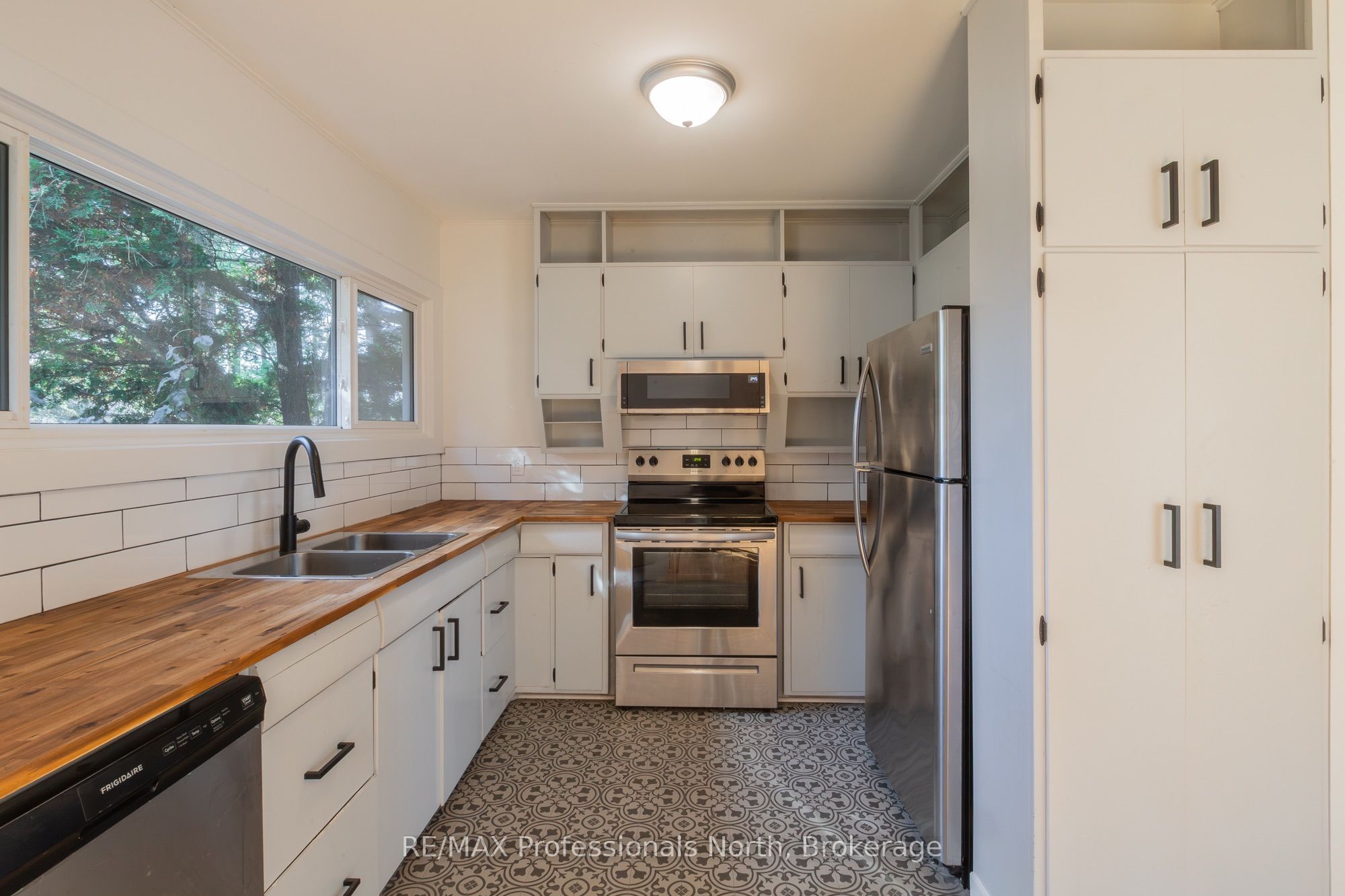 51 Gouldie Street Property Photo 27