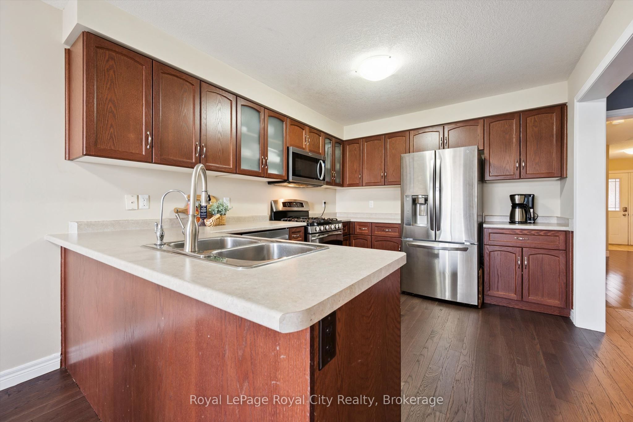 36 Oakes Crescent Property Photo 16