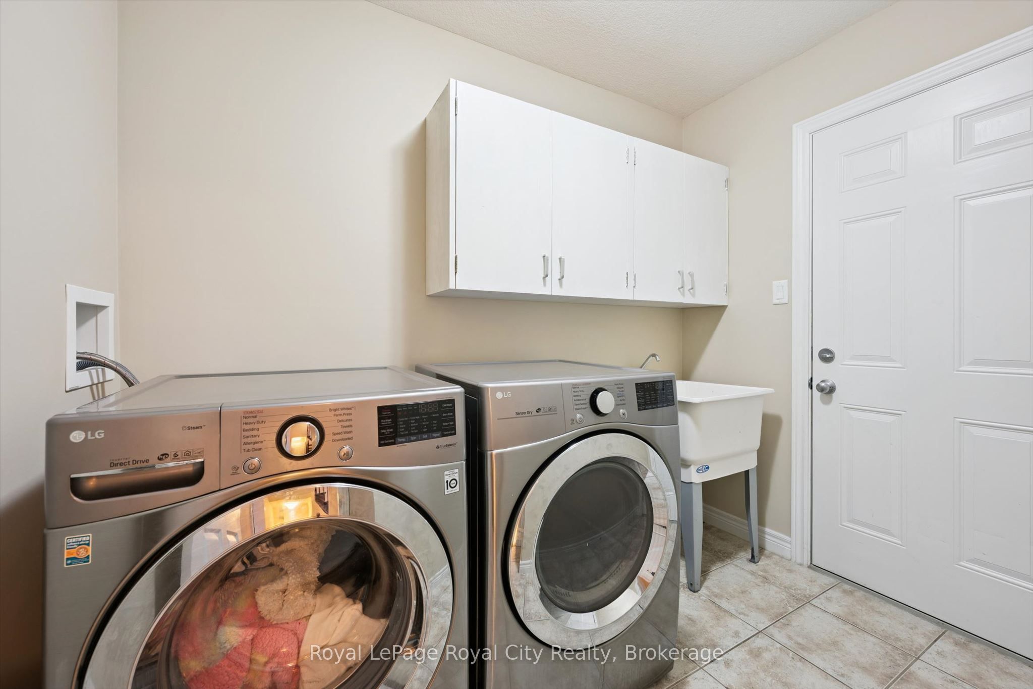 36 Oakes Crescent Property Photo 20