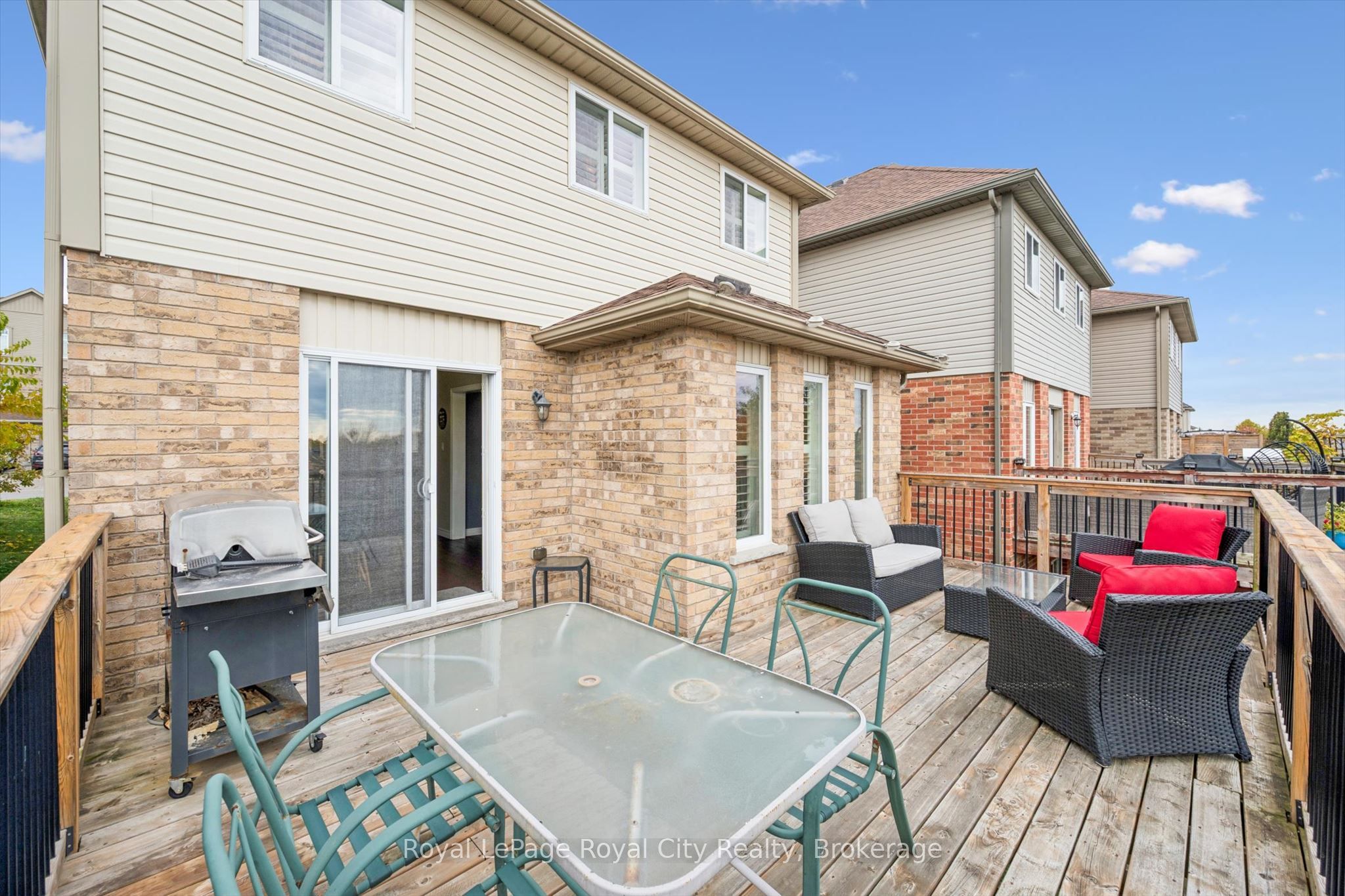 36 Oakes Crescent Property Photo 42