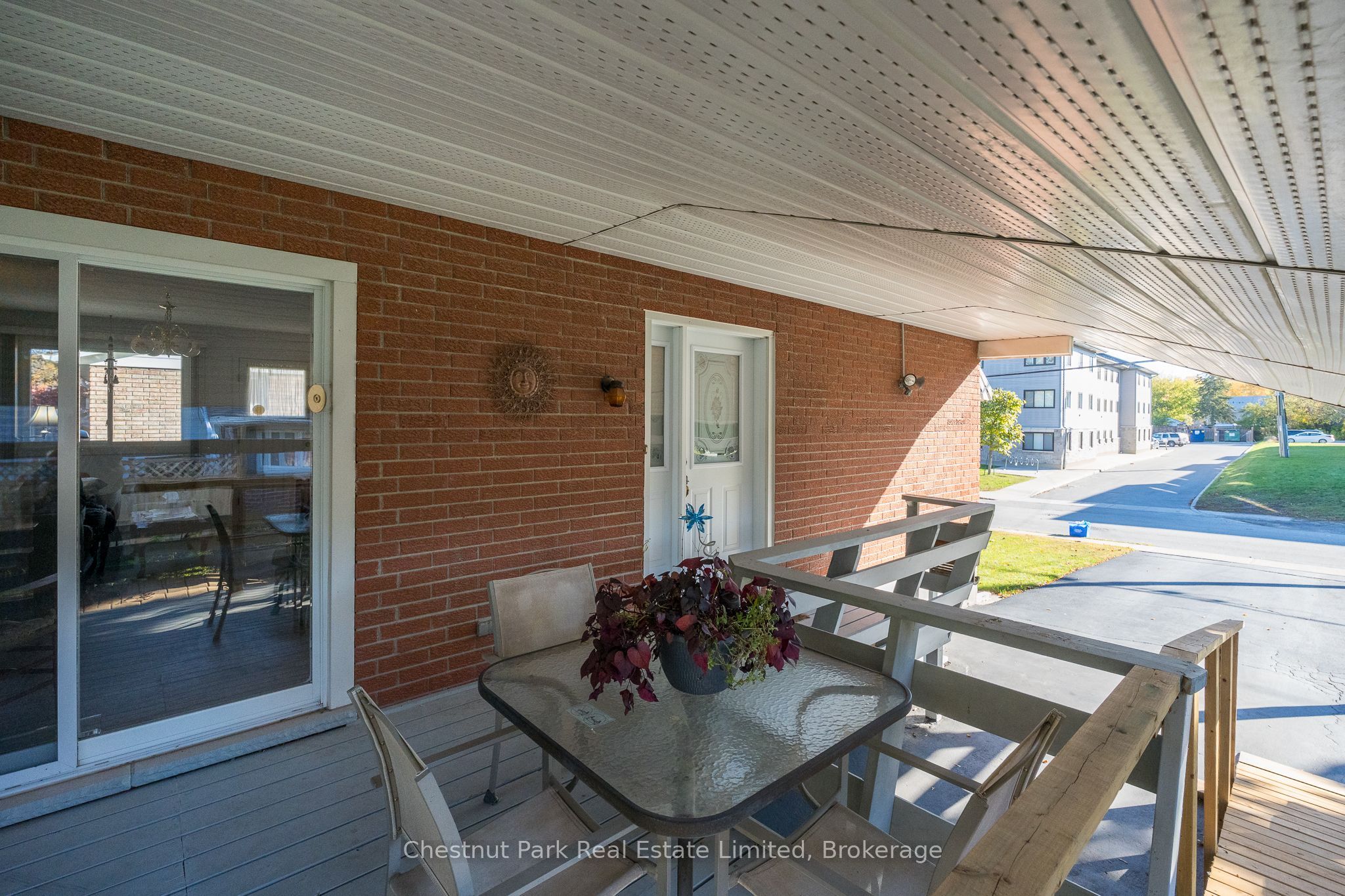 12 Spring Street Property Photo 4