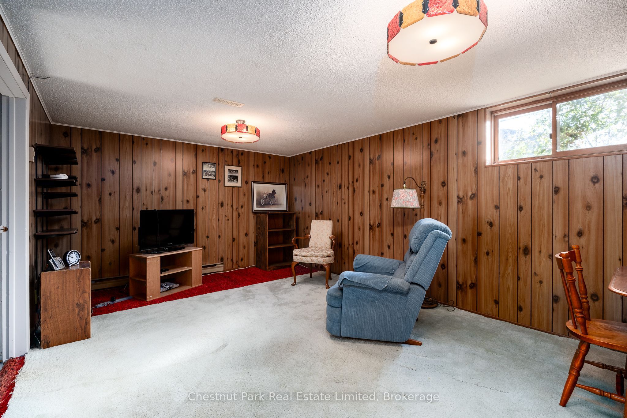 12 Spring Street Property Photo 16