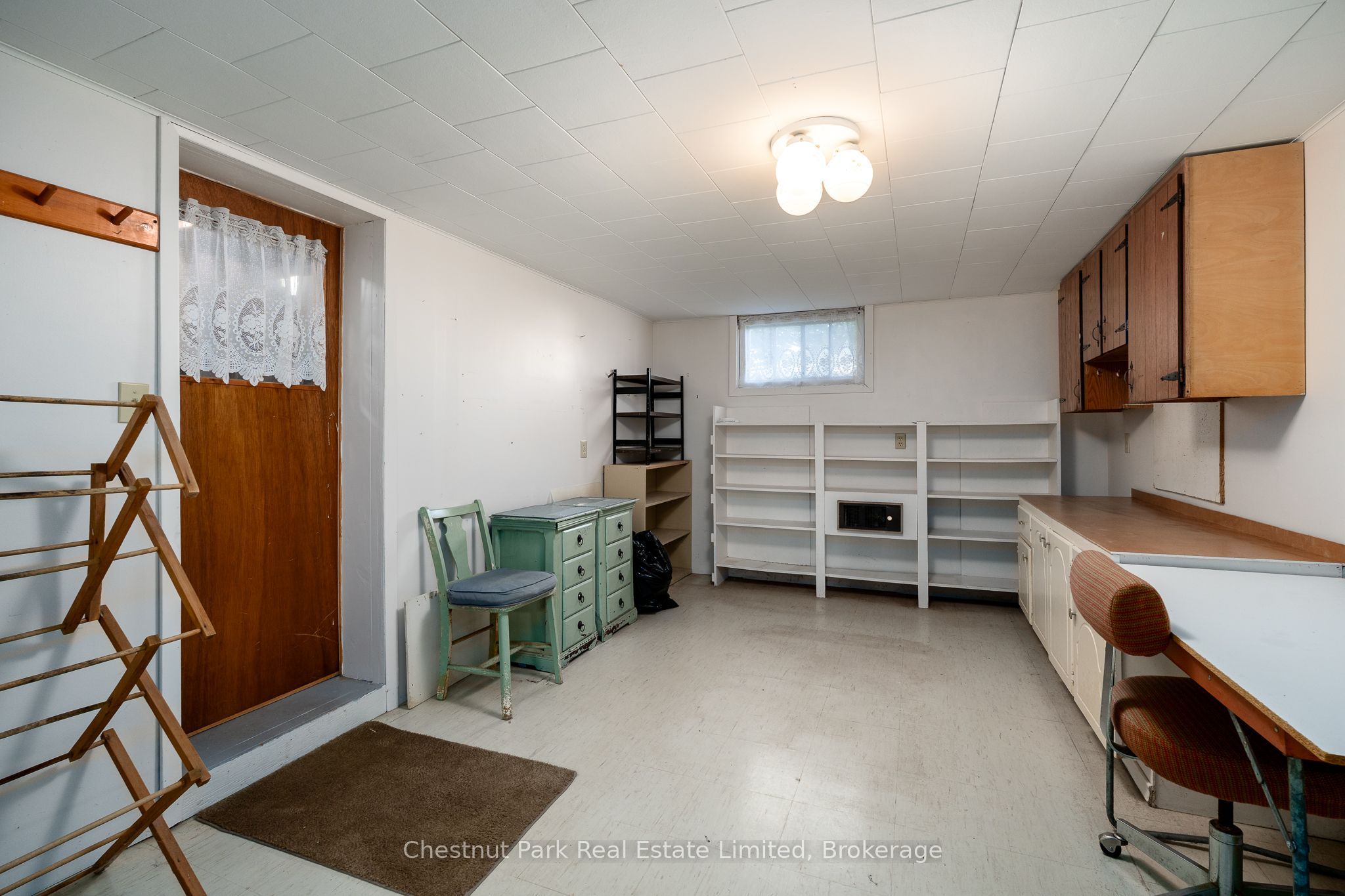 12 Spring Street Property Photo 19