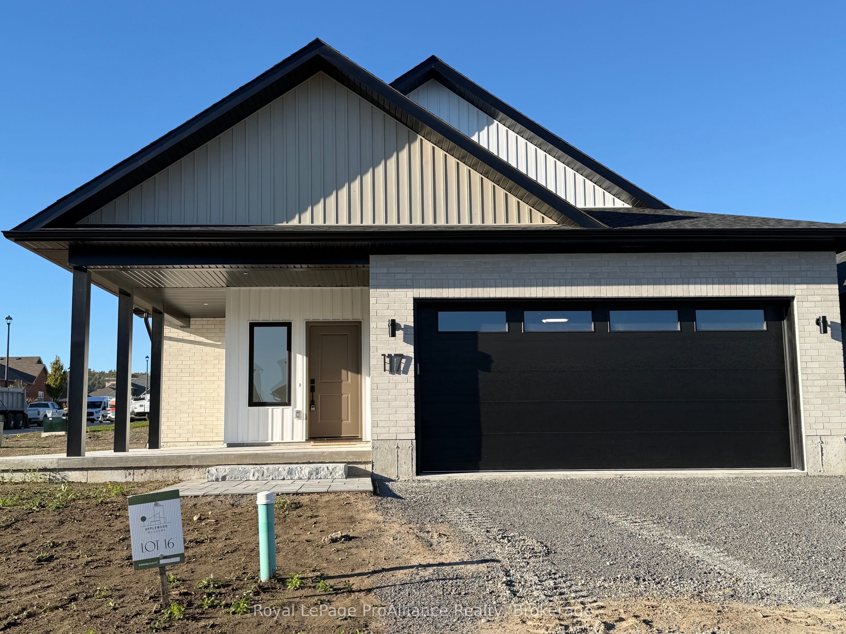 117 Royal Gala Drive Property Photo 1
