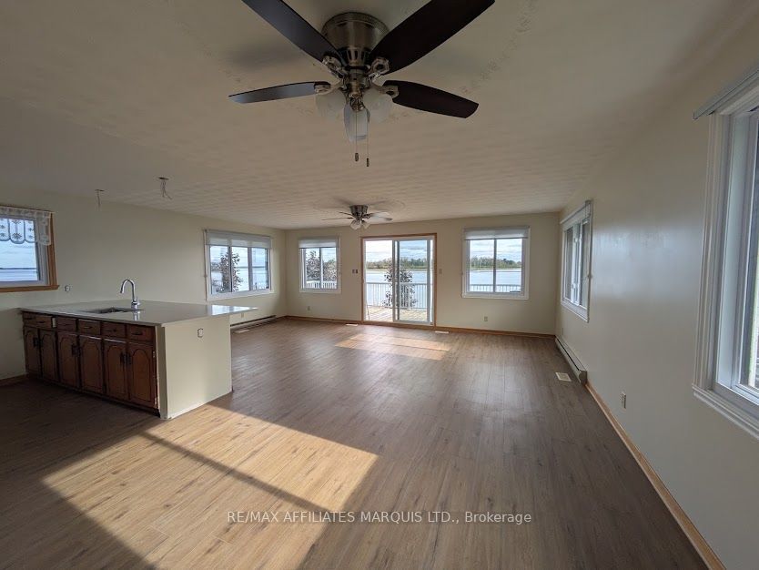 6803 St. Louis Point Road Property Photo 2