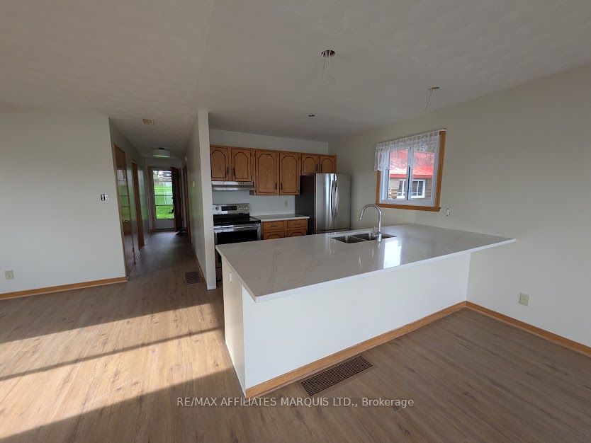 6803 St. Louis Point Road Property Photo 6