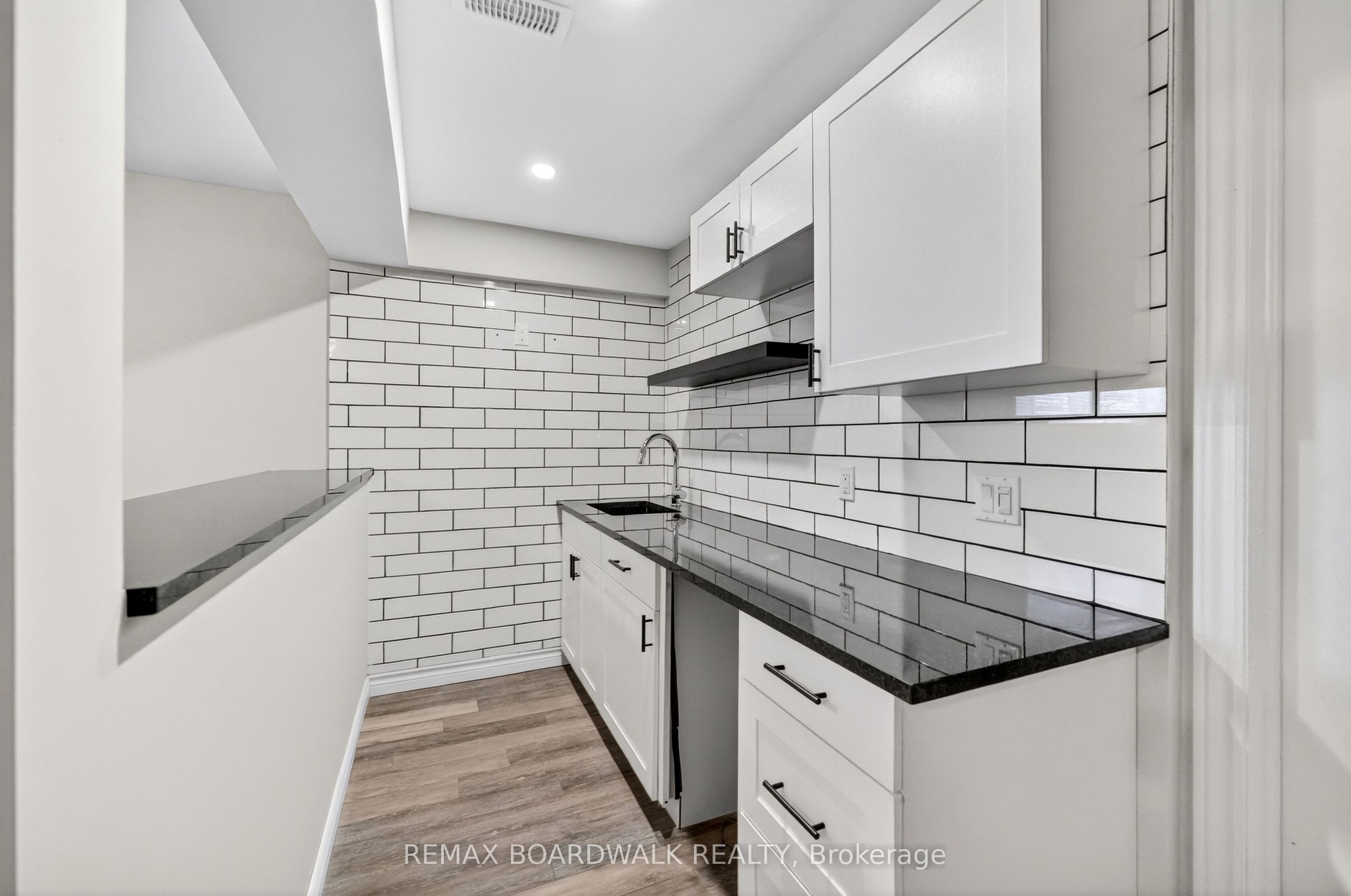 2 Duncanville Street Property Photo 31