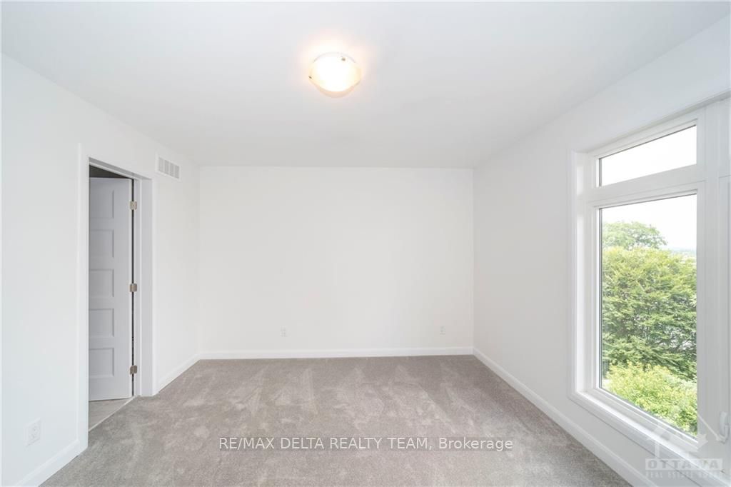 565 Halo Private Property Photo 17