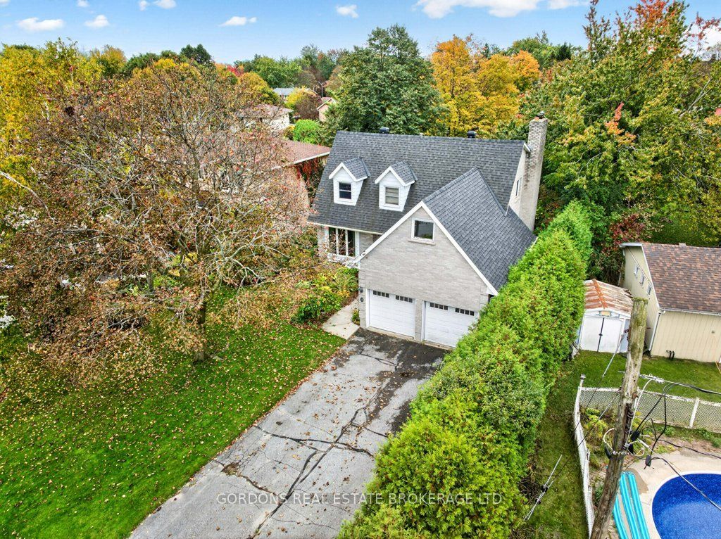 12 Casterton Avenue Property Photo 1