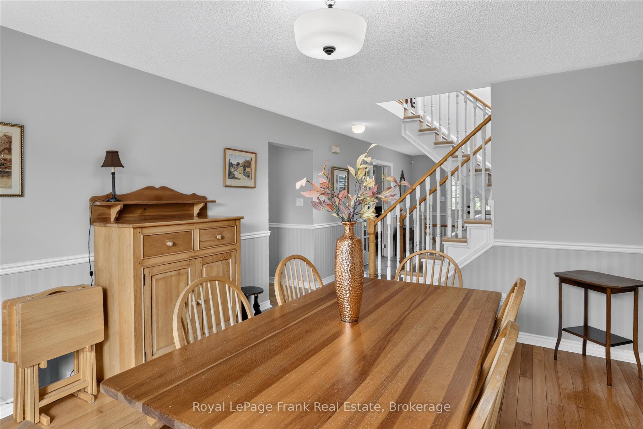 1544 Glenforest Crescent Property Photo 8