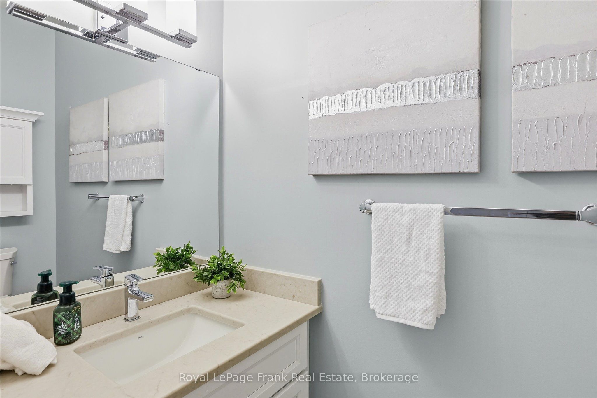 1544 Glenforest Crescent Property Photo 17
