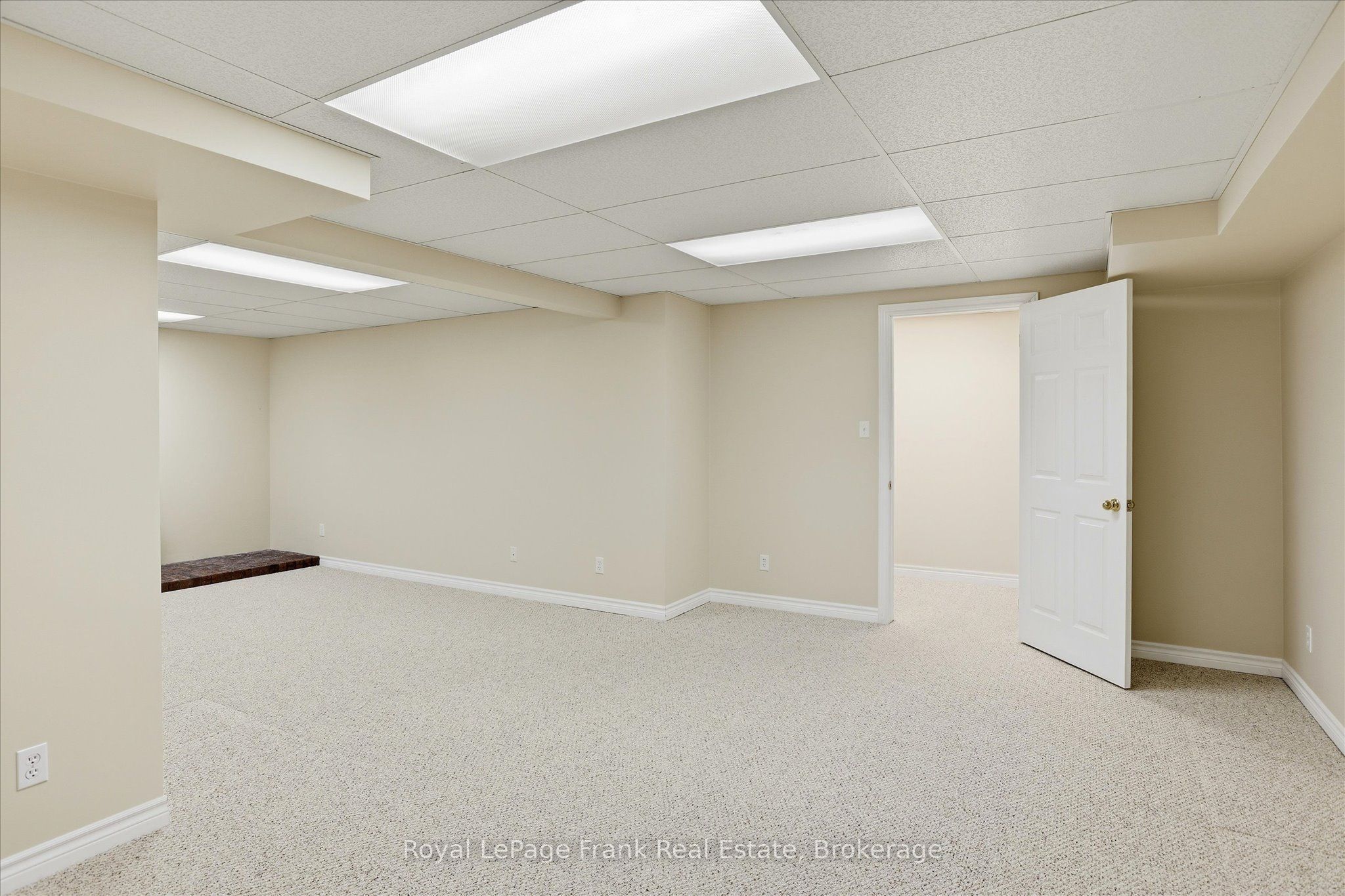 1544 Glenforest Crescent Property Photo 31