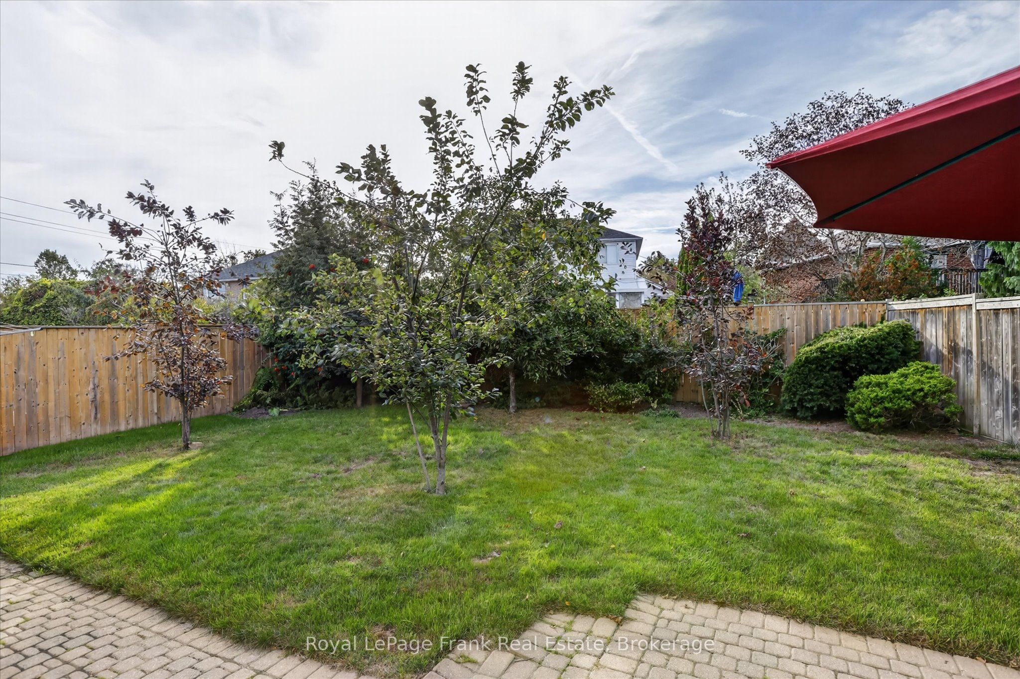 1544 Glenforest Crescent Property Photo 35