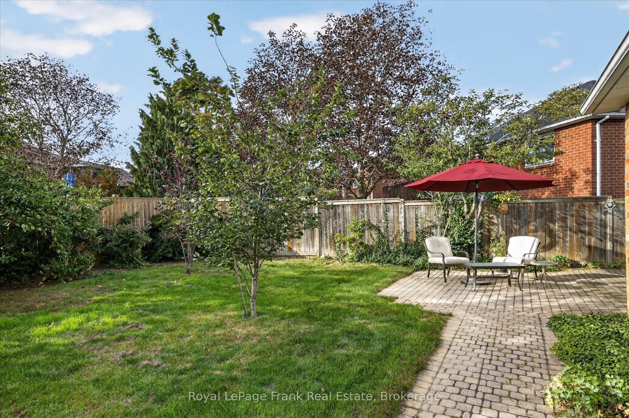 1544 Glenforest Crescent Property Photo 39